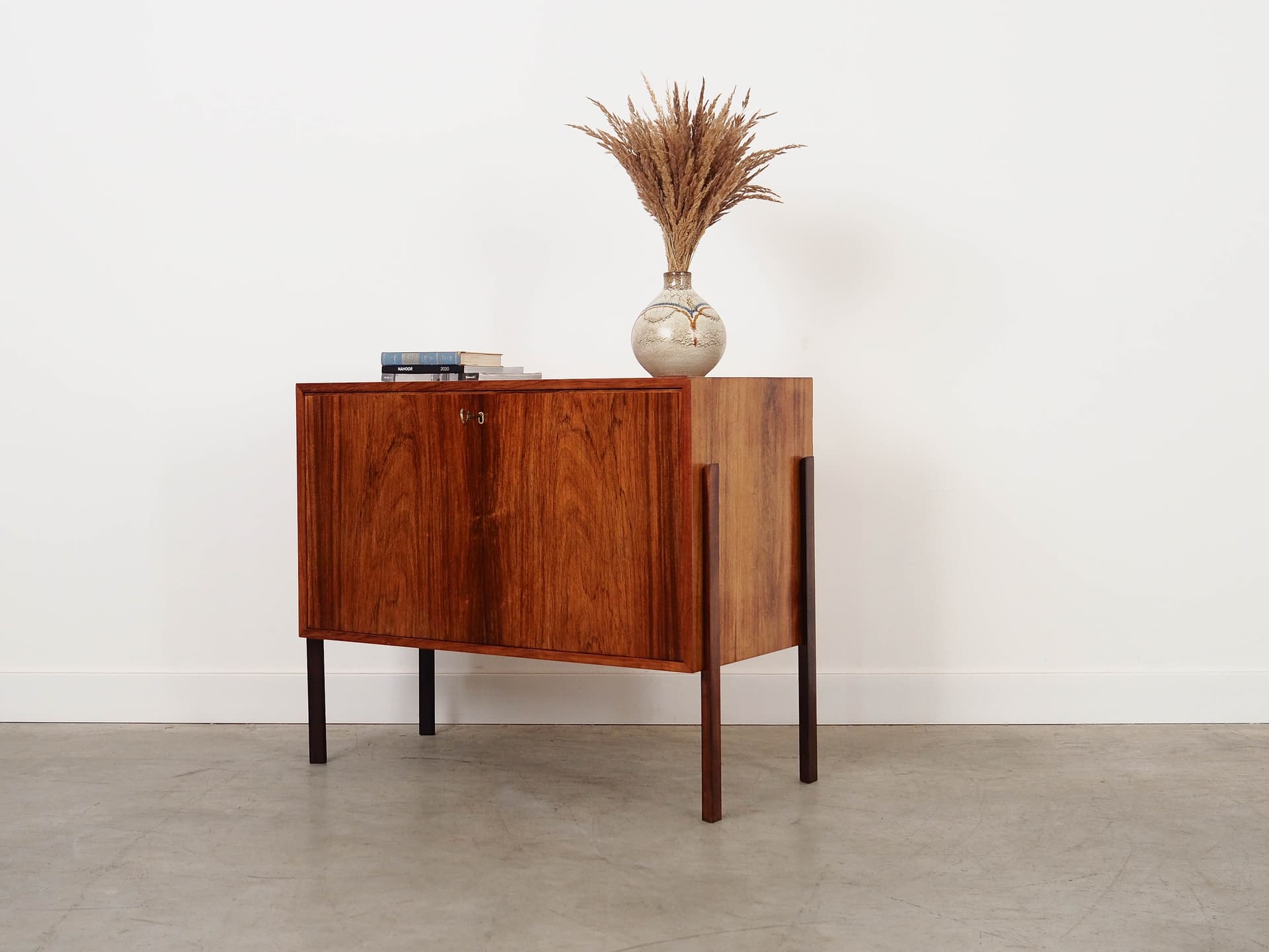 Bar cabinet, brown rosewood, Denmark, 1970s. - 325032