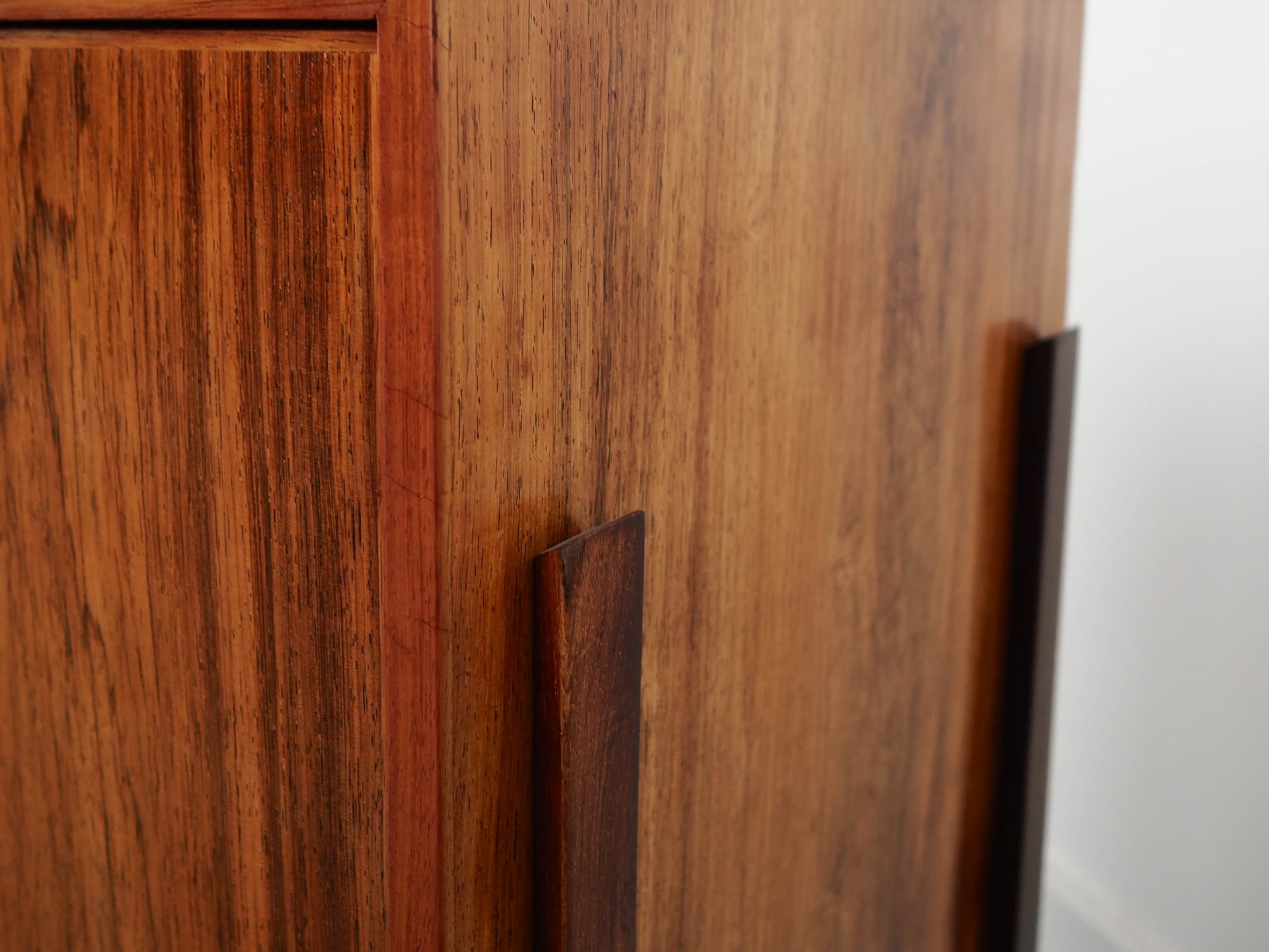 Bar cabinet, brown rosewood, Denmark, 1970s. - 325040