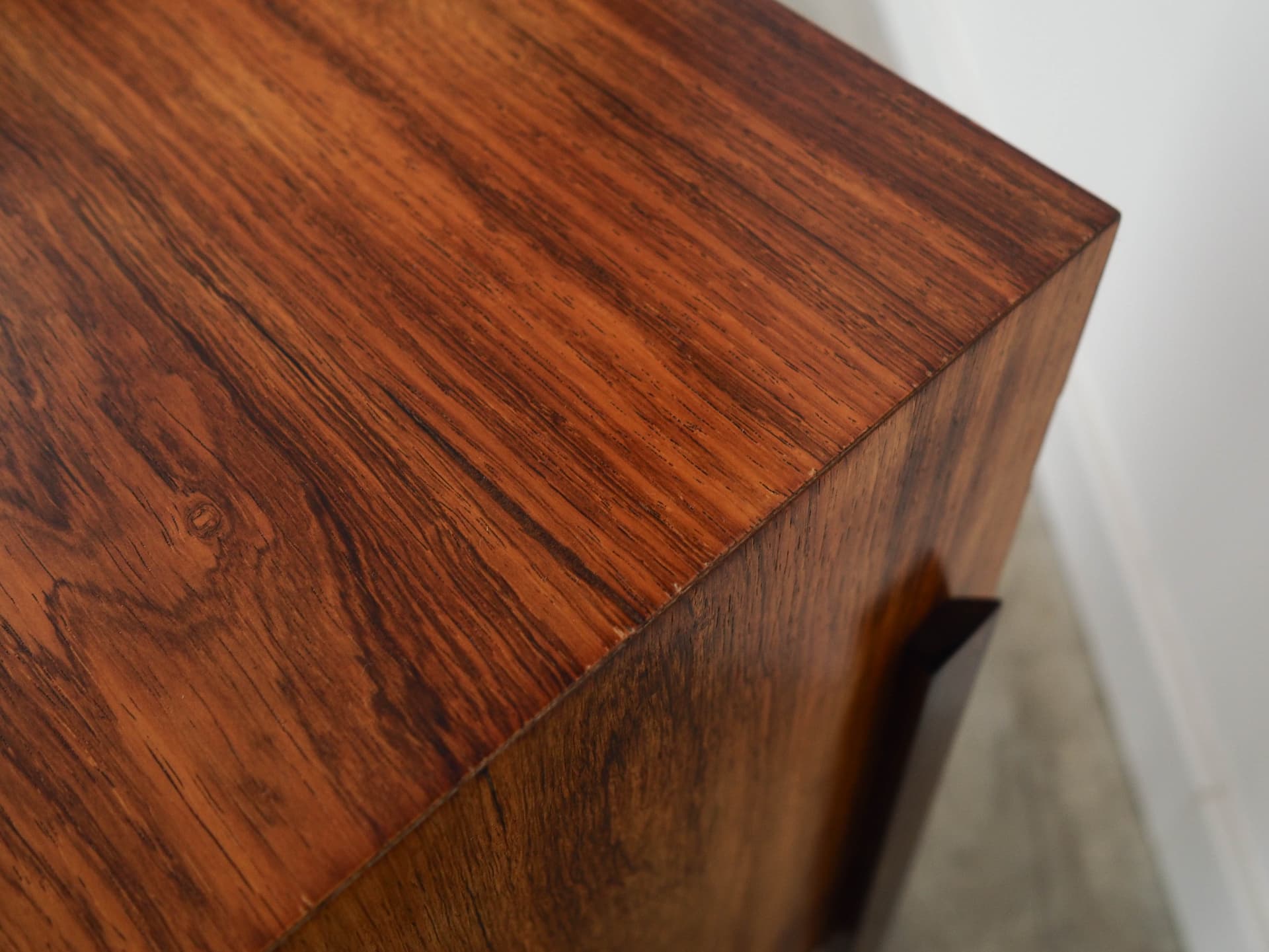 Bar cabinet, brown rosewood, Denmark, 1970s. - 325037