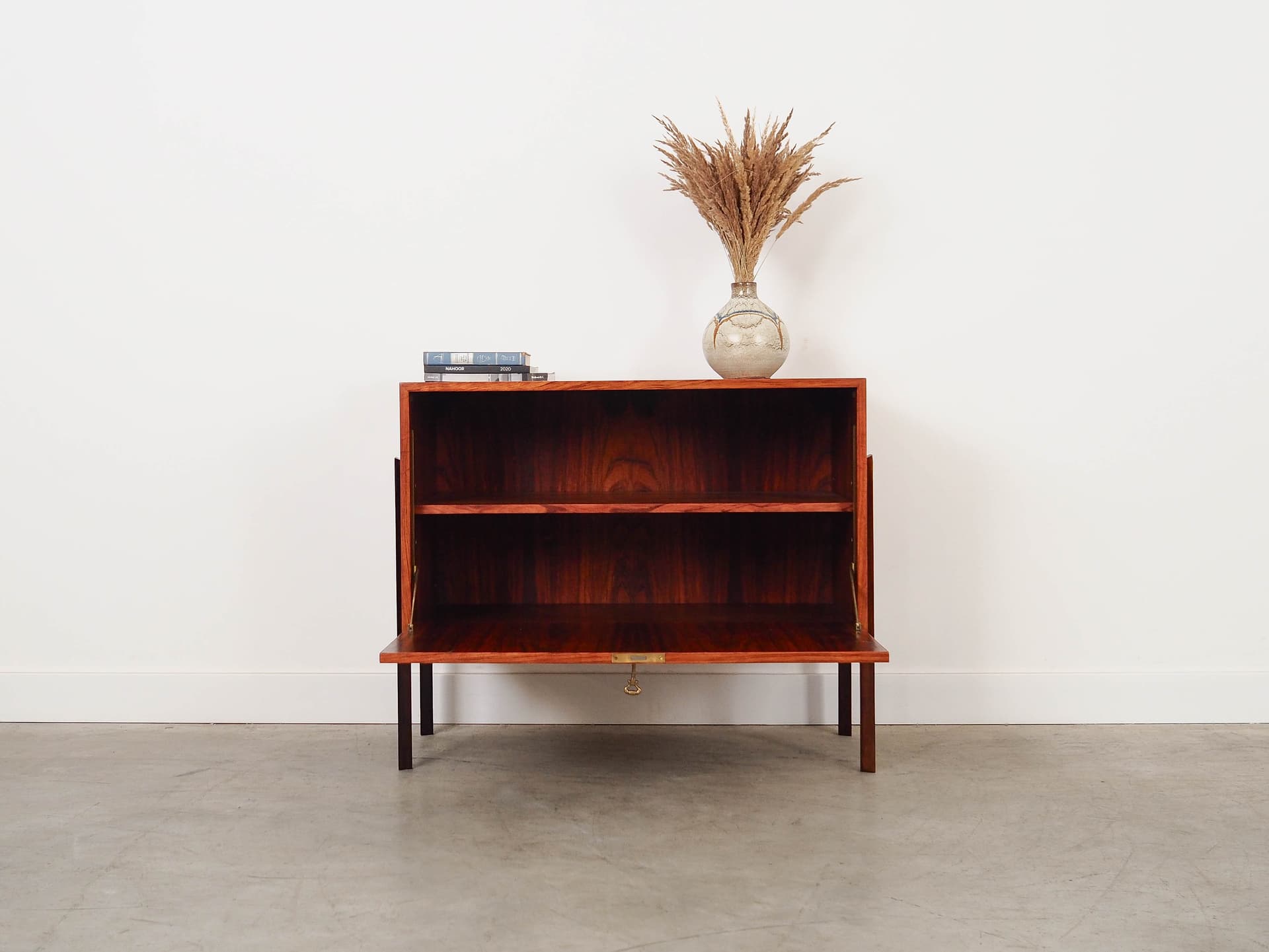 Bar cabinet, brown rosewood, Denmark, 1970s. - 325031