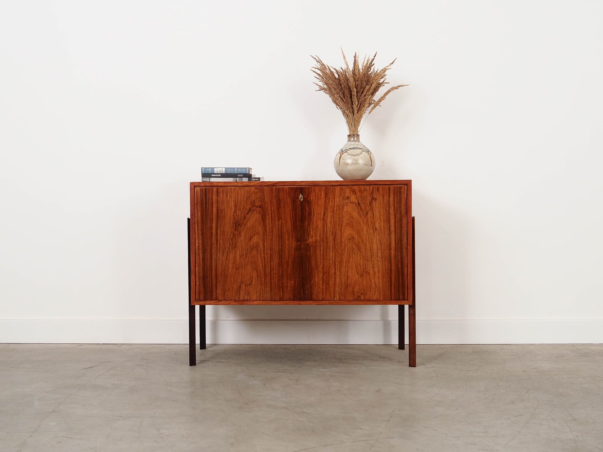 Bar cabinet, brown rosewood, Denmark, 1970s. - 325030