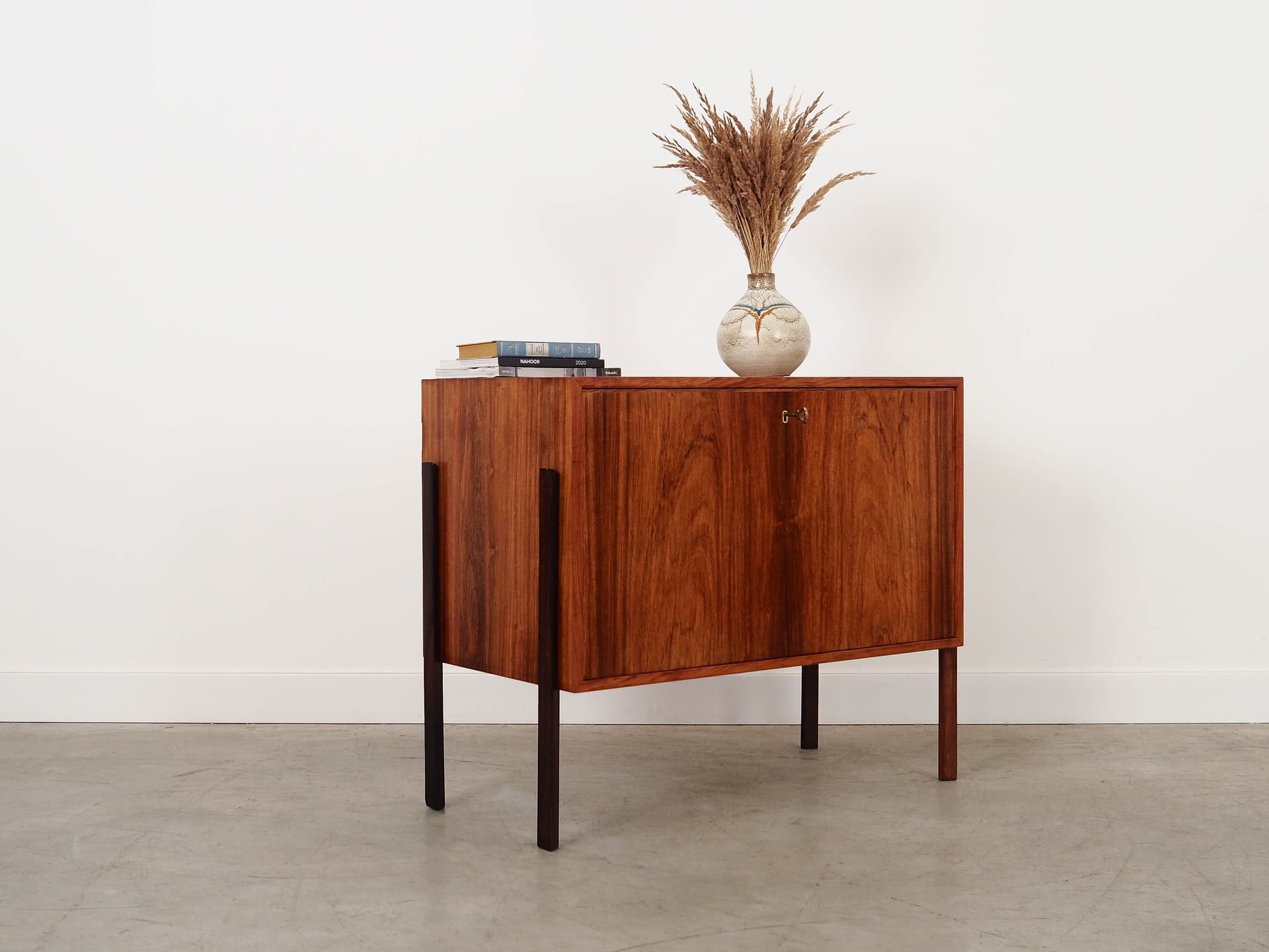 Bar cabinet, brown rosewood, Denmark, 1970s. - 325033