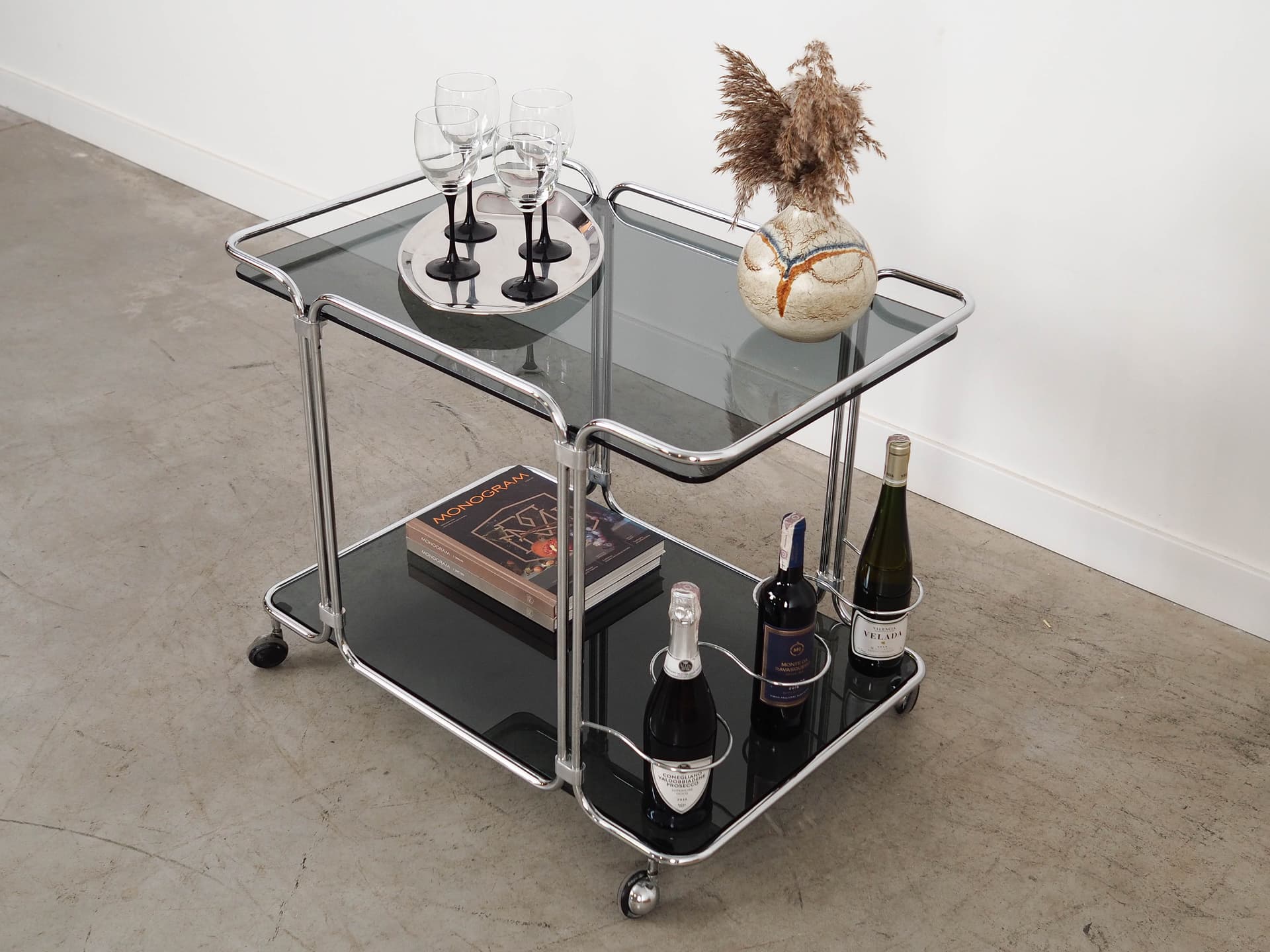 Bar cart, black glass, silver chrome, Italy, 1970s. - 325051