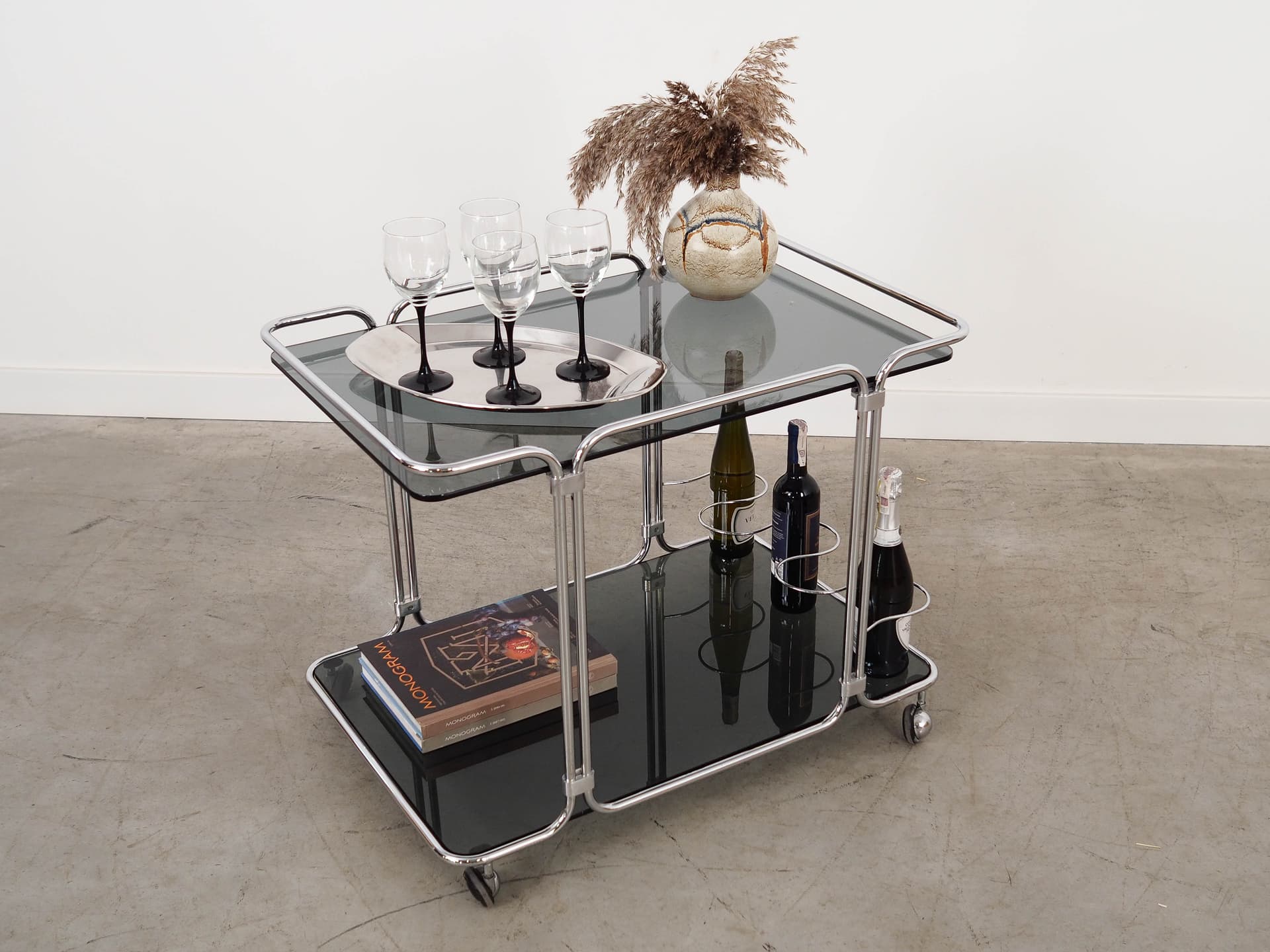 Bar cart, black glass, silver chrome, Italy, 1970s. - 325052