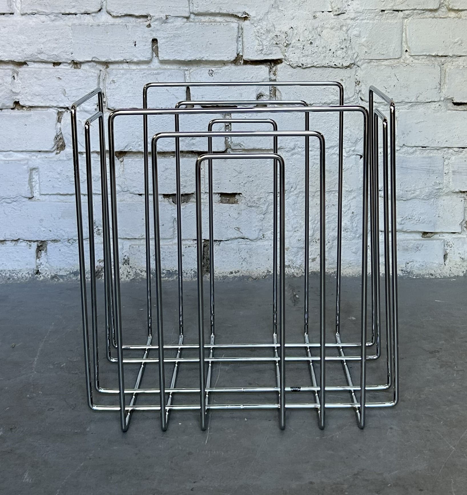 Magazine Rack TMP, silver chrome, by W. Glaeser, Thomas Merlo & Partner, 1980s. - 325119