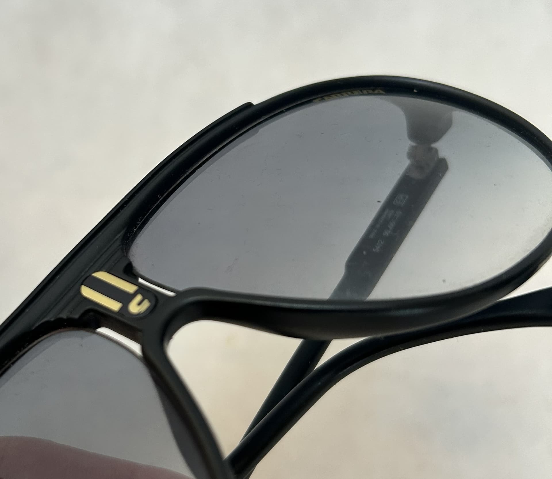 Okulary przeciwsłoneczne Carrera Porsche Design, plastik czarny, złote akcenty, lata 80. - 325275