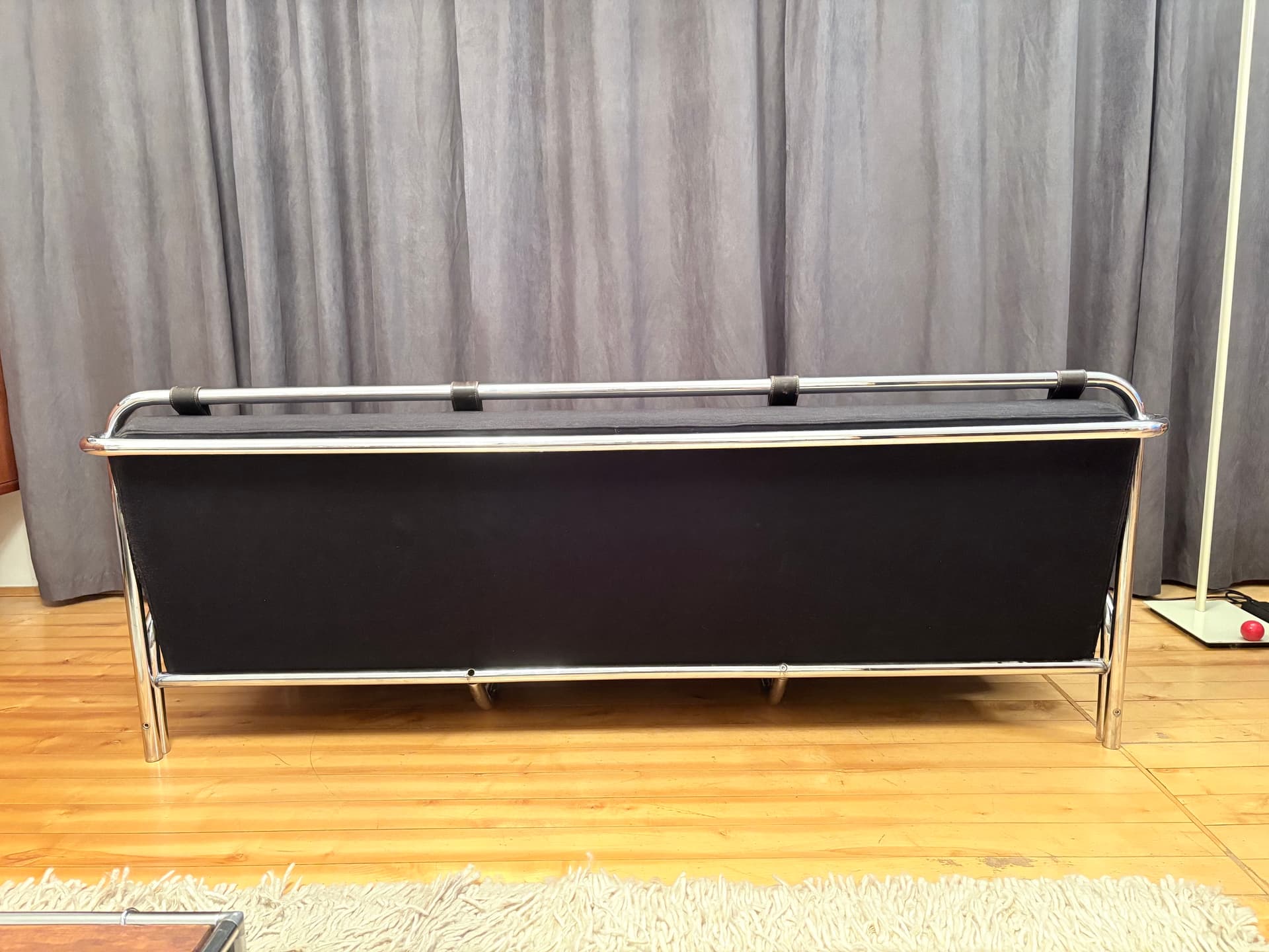 Three-seater sofa Stringa, black leather, chrome, by G. Aulenti, Poltronova, Italy, 1960s. - 325389