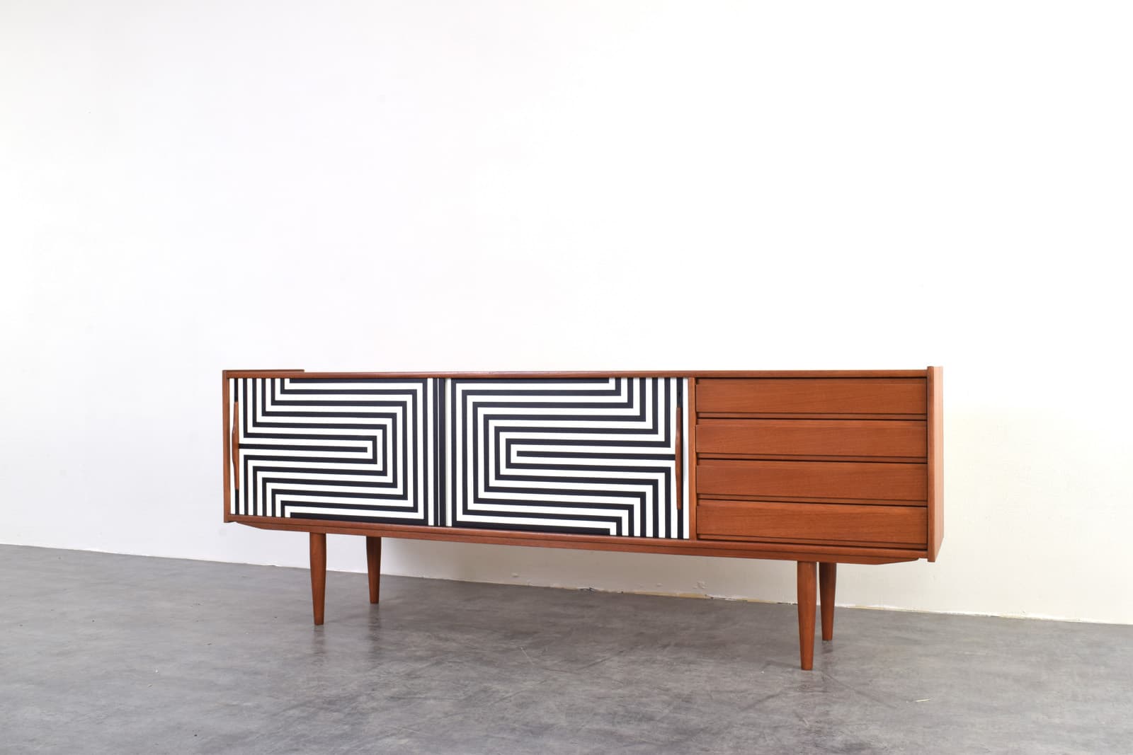 Sideboard Op-Art, teak brown, black and white front, Denmark, 1960s. - 325711