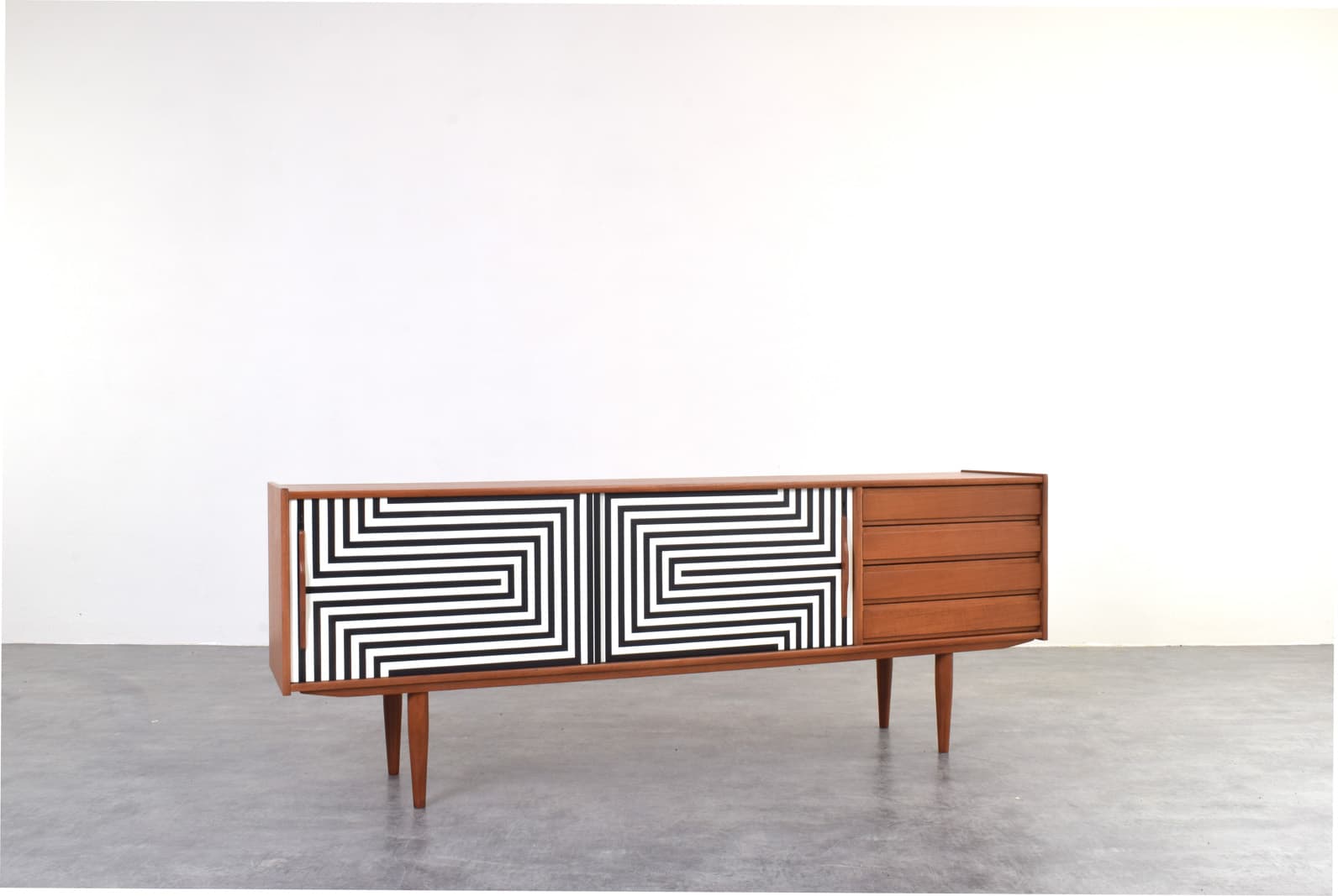 Sideboard Op-Art, teak brown, black and white front, Denmark, 1960s. - 325707