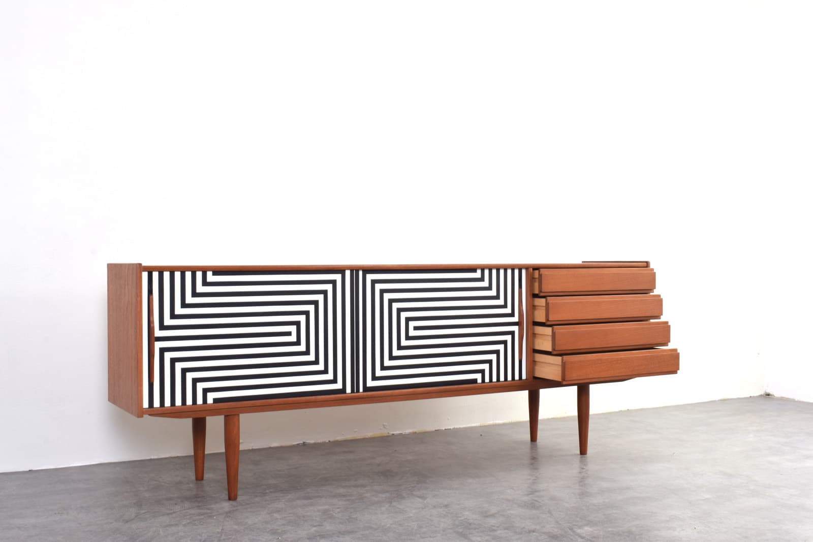 Sideboard Op-Art, teak brown, black and white front, Denmark, 1960s. - 325713