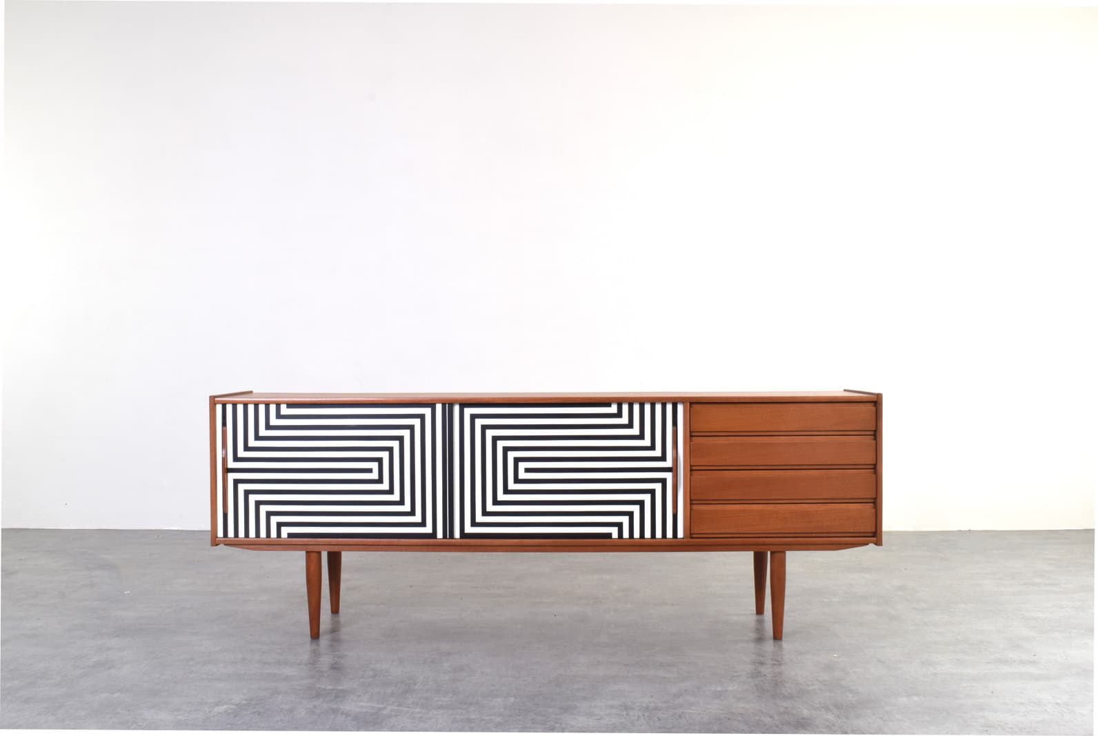 Sideboard Op-Art, teak brown, black and white front, Denmark, 1960s. - 325704