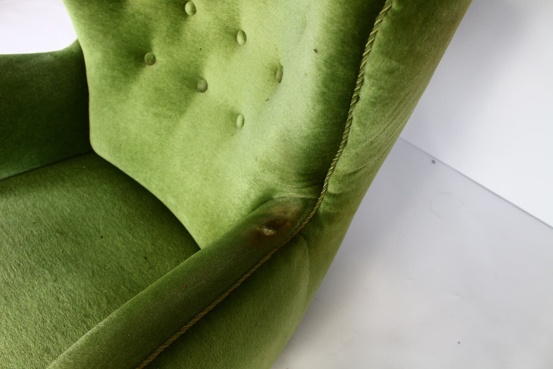 Fotel Art Deco, velvet zielony, drewno brązowy, Dania, lata 50. - 325780