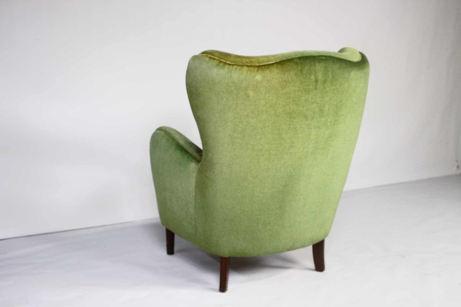 Fotel Art Deco, velvet zielony, drewno brązowy, Dania, lata 50. - 325775