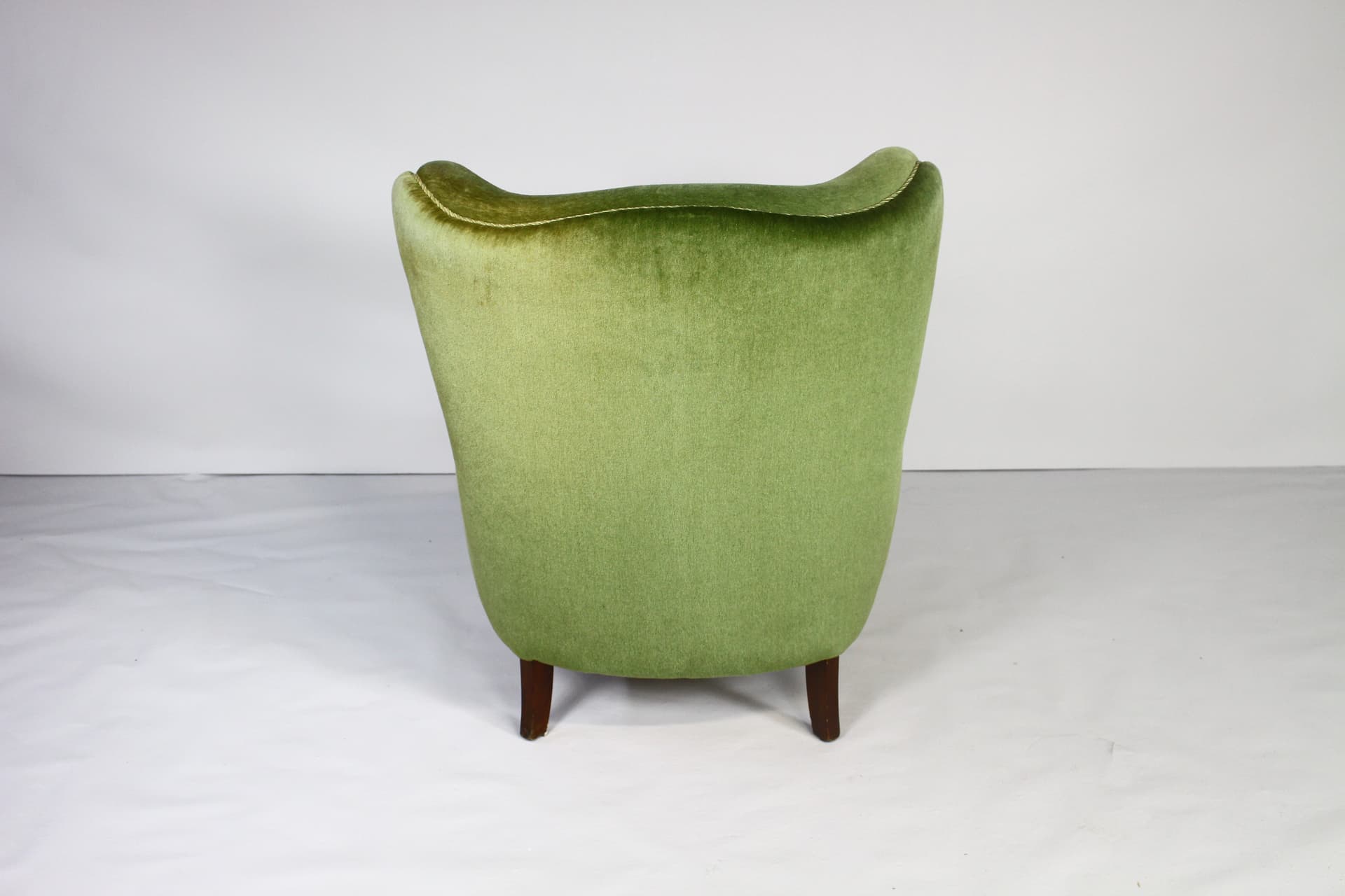 Fotel Art Deco, velvet zielony, drewno brązowy, Dania, lata 50. - 325776