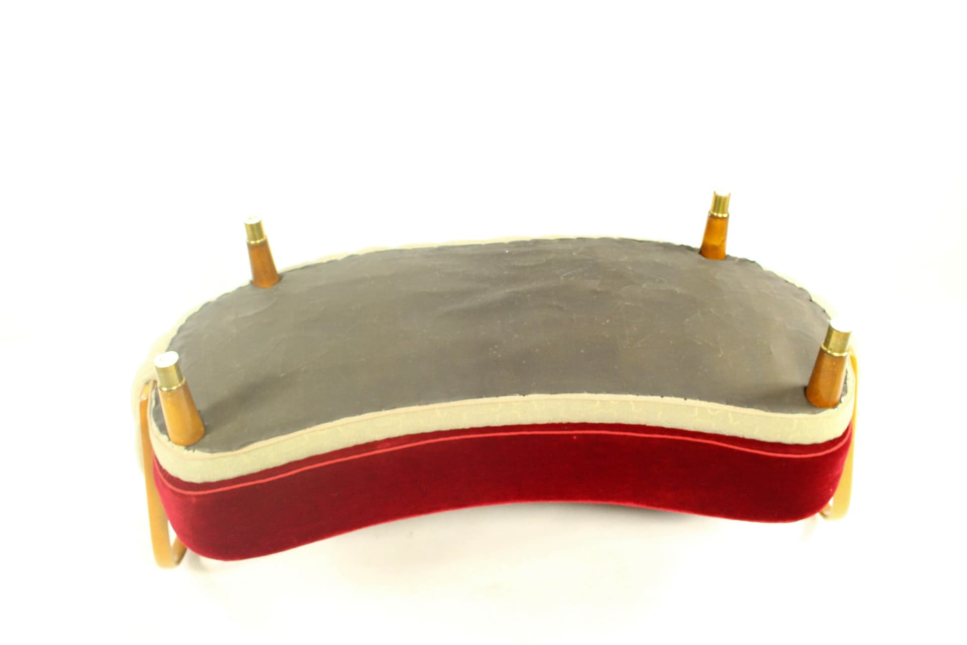 Banana sofa, burgundy velvet, honey beech, N.A. Jørgensens Møbelfabrik, Denmark, 1950s. - 325793
