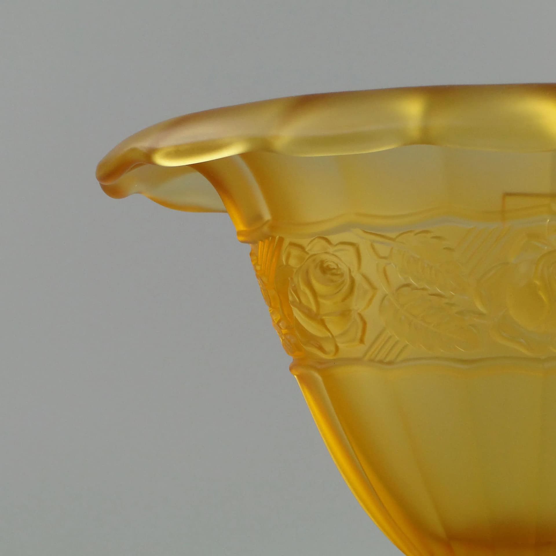 Wazon Art Deco, żółty, szkło, Polska, lata 30. - 24522