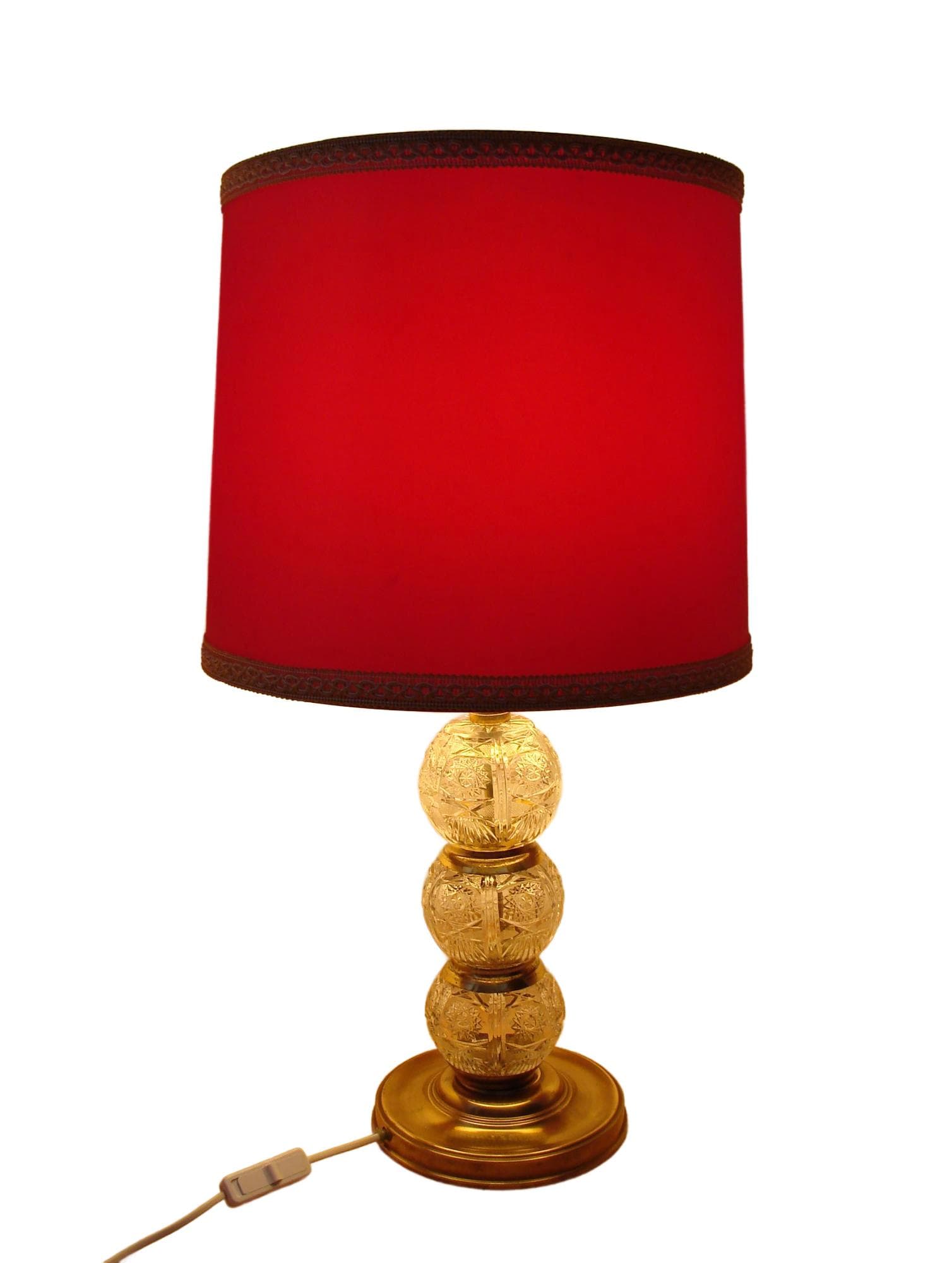 Lampa stołowa, Mid Century Modern, czerwony abażur, szkło kryształowe, mosiądz, lata 70.