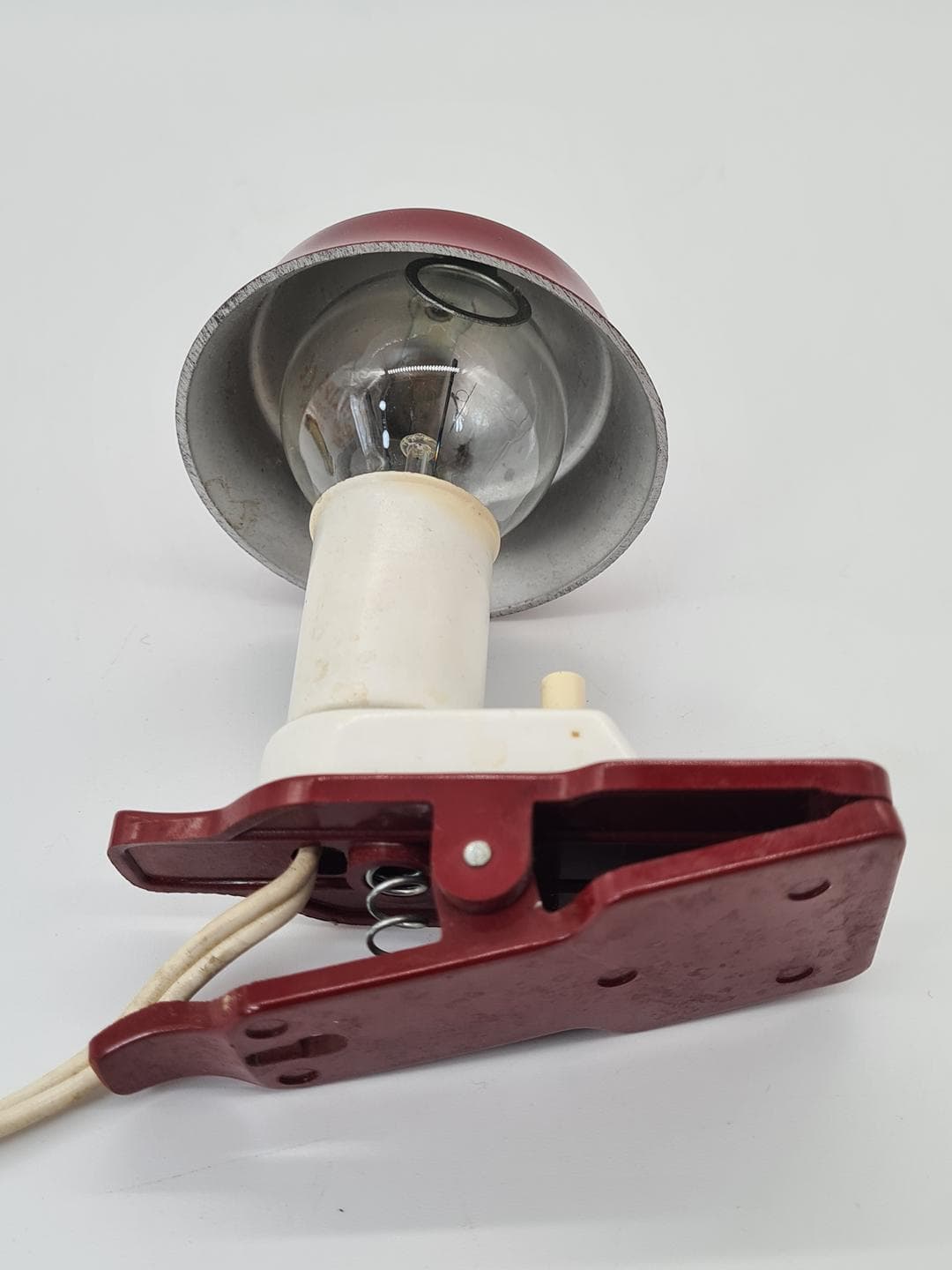 Lampa z klipsem Space Age, bordowy biały, plastik metal, lata 70. - 326226