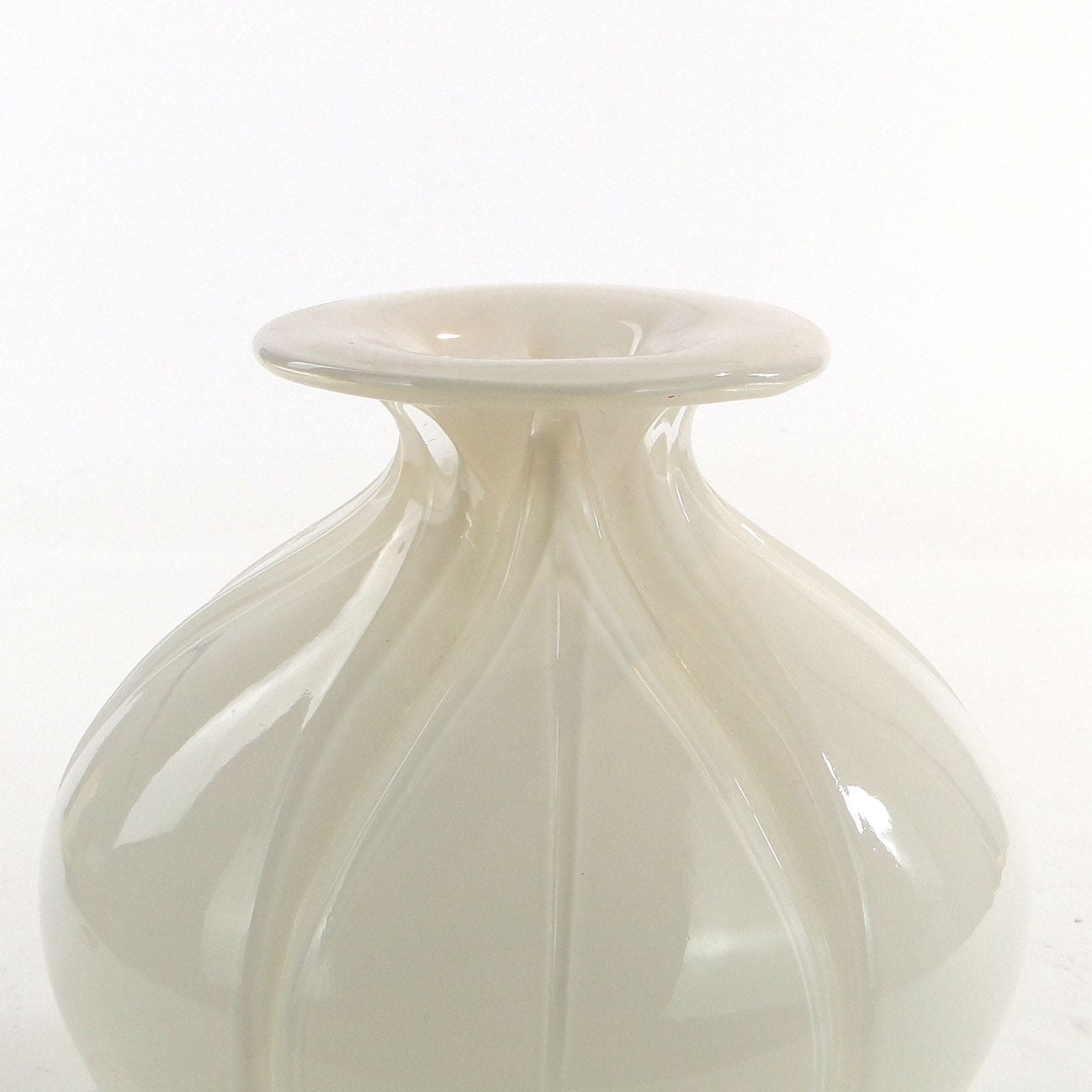 Vase Czosnek, white transparent soda-lime glass, by J. S. Drost, Ząbkowice, Poland, 1970s. - 326333