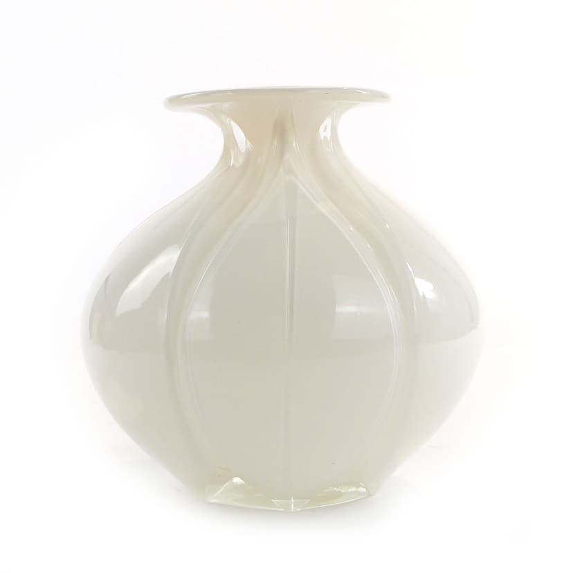 Vase Czosnek, white transparent soda-lime glass, by J. S. Drost, Ząbkowice, Poland, 1970s.