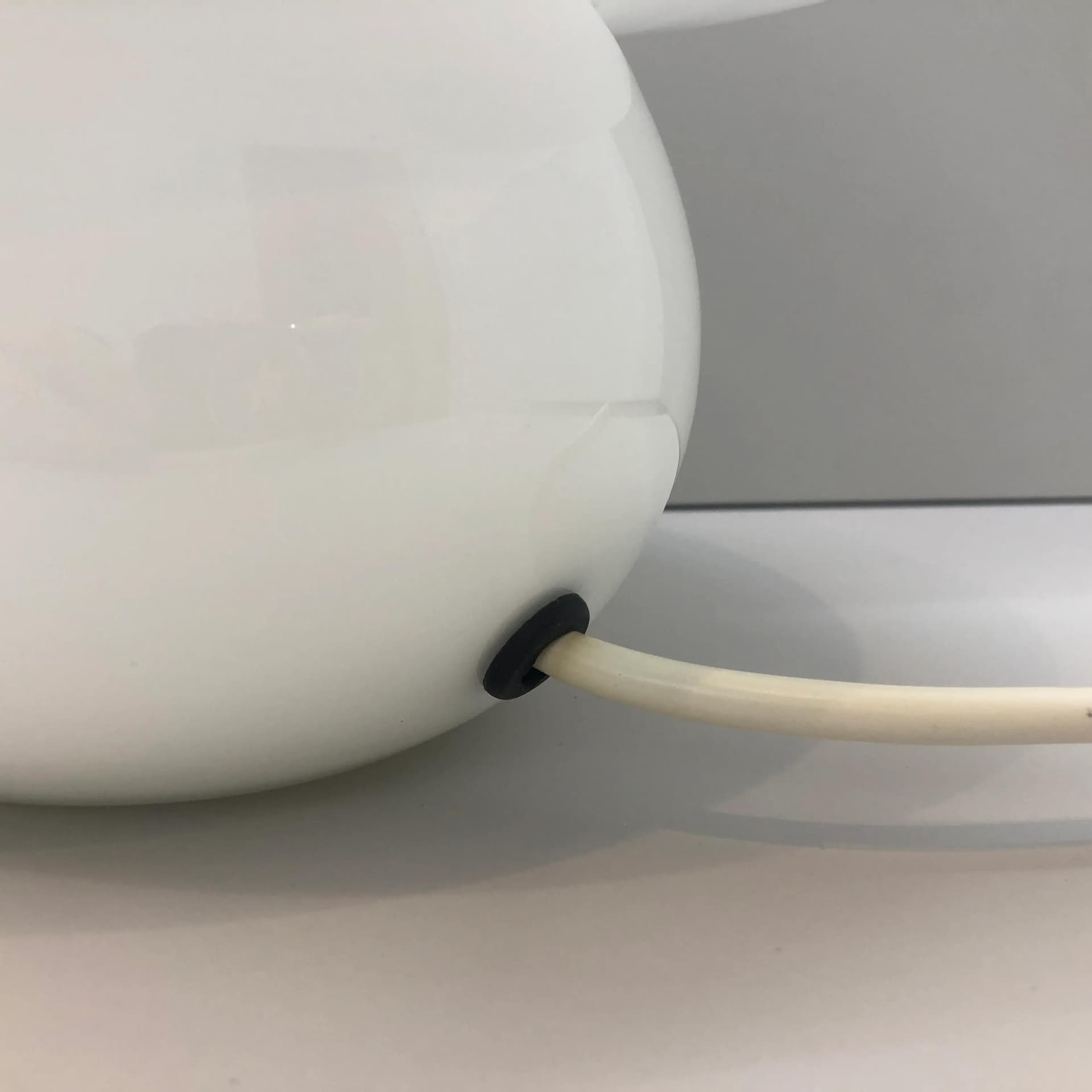 Lampka nocna Mushroom, szkło białe, Niemcy, lata 90. - 24439