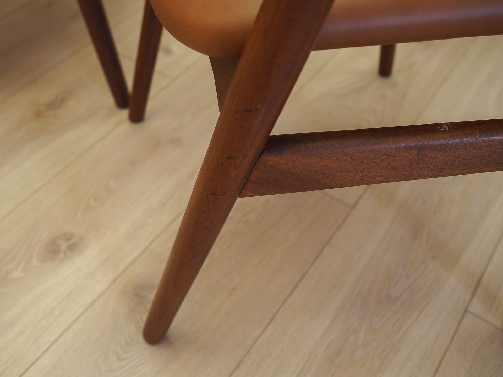 Set of six chairs, brown teak, brown leather, Denmark, 1970s. - 326408