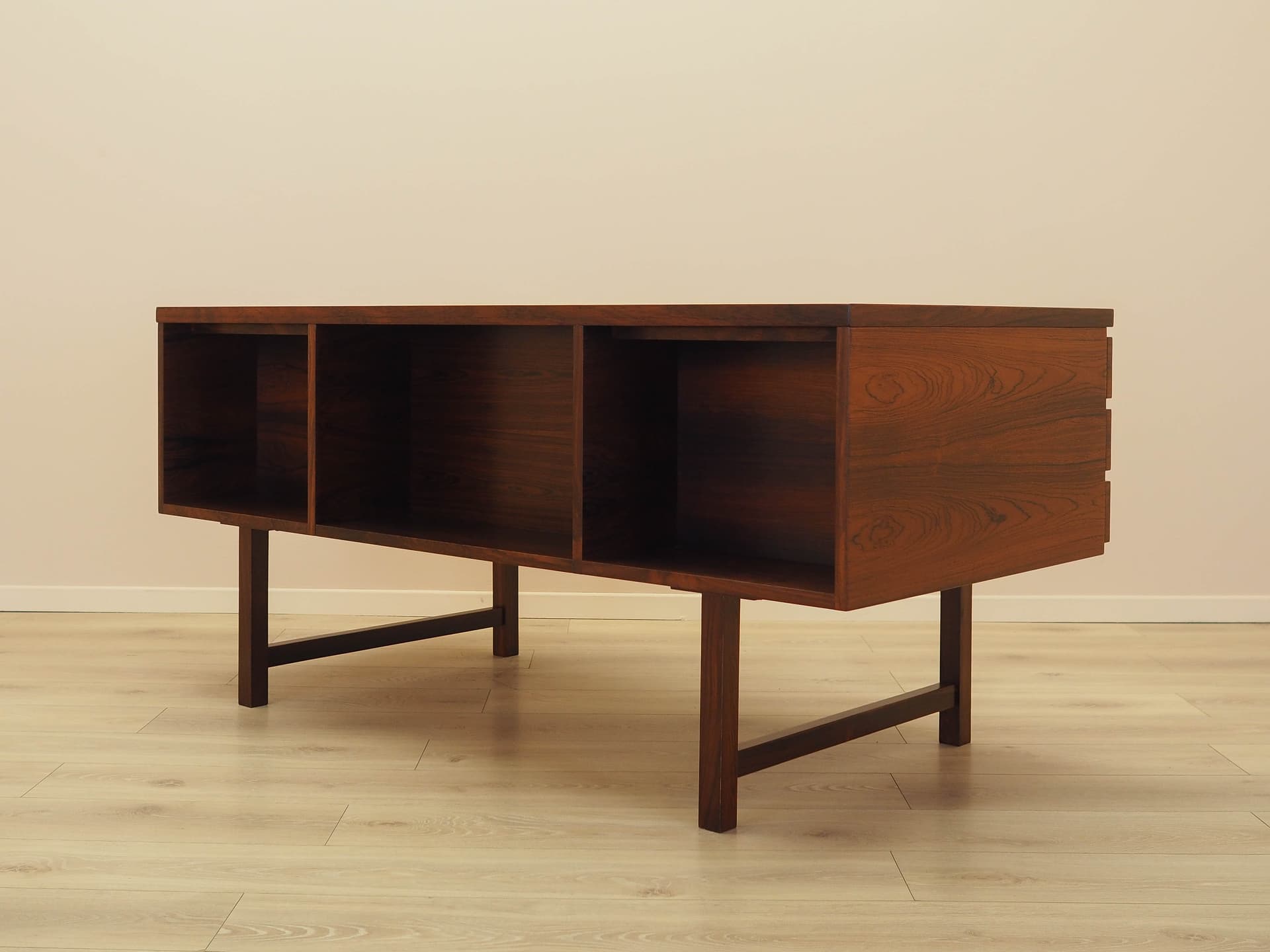 Desk, brown rosewood, Eigil Petersens Møbelfabrik, Denmark, 1970s. - 326439