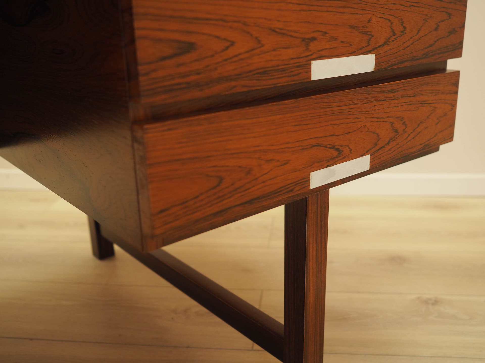 Desk, brown rosewood, Eigil Petersens Møbelfabrik, Denmark, 1970s. - 326436