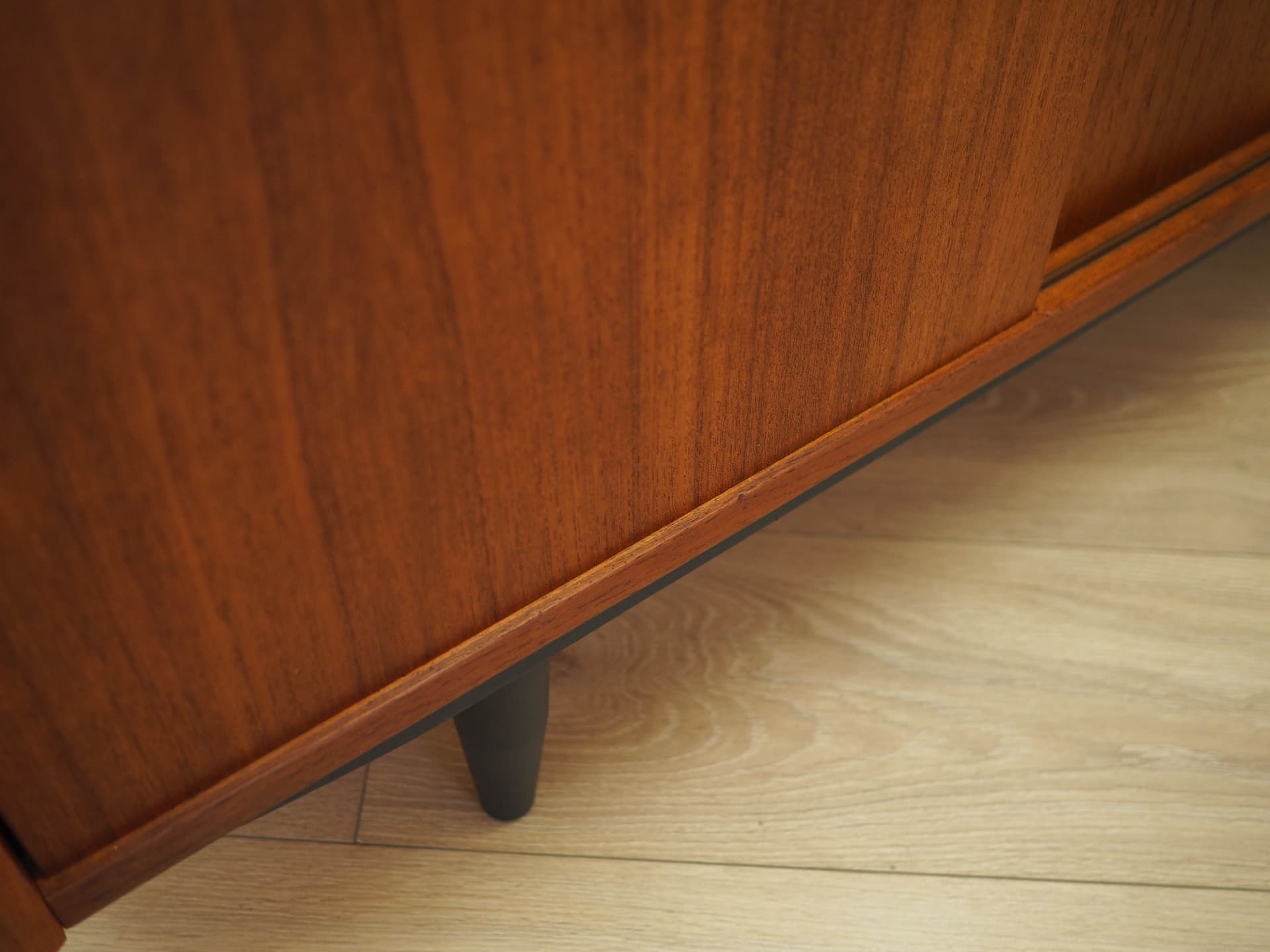 Sideboard, teak brązowy, drewno czarne, Dania, lata 70. - 326459