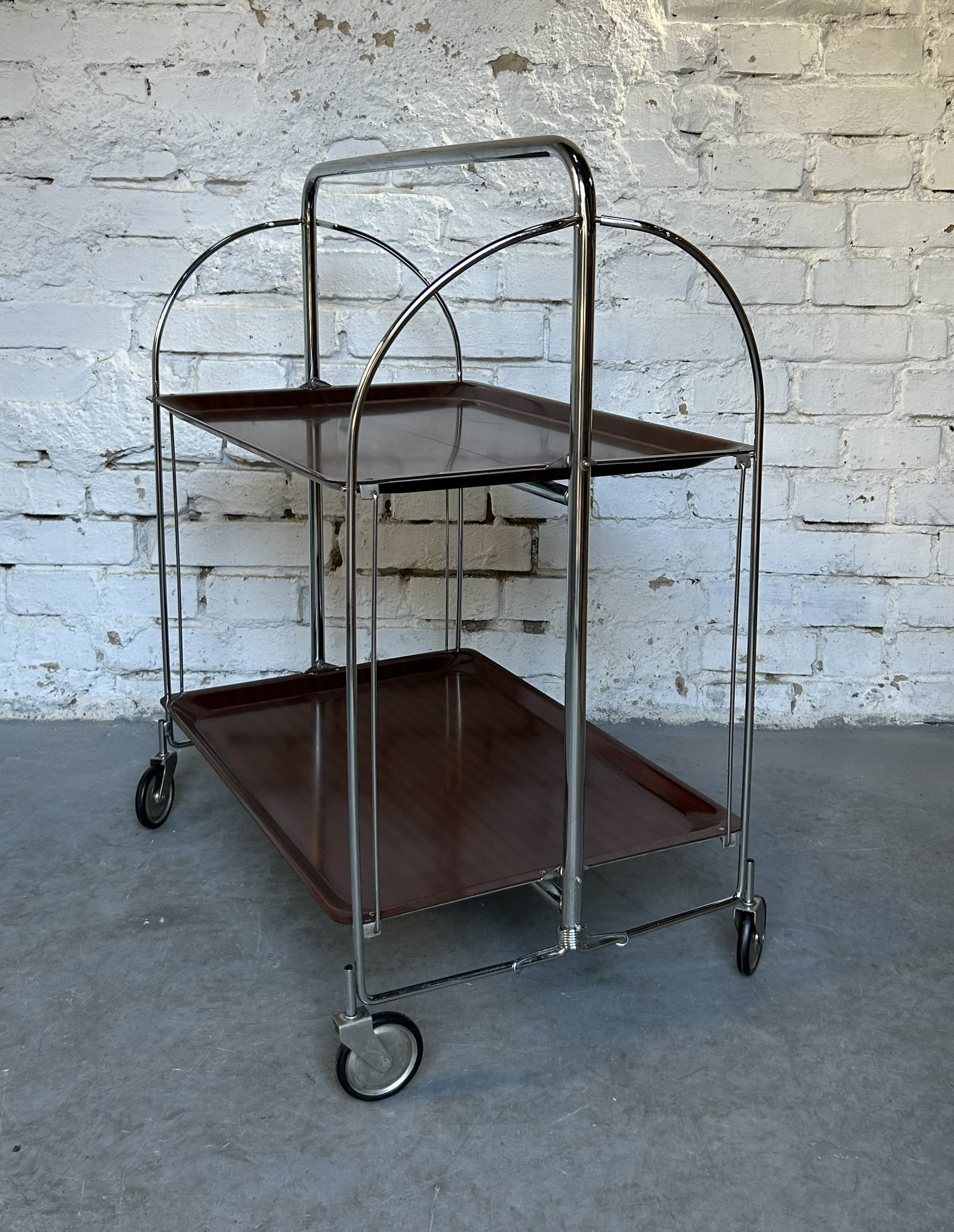 Folding bar cart, brown laminate, chrome, 1970s. - 326642