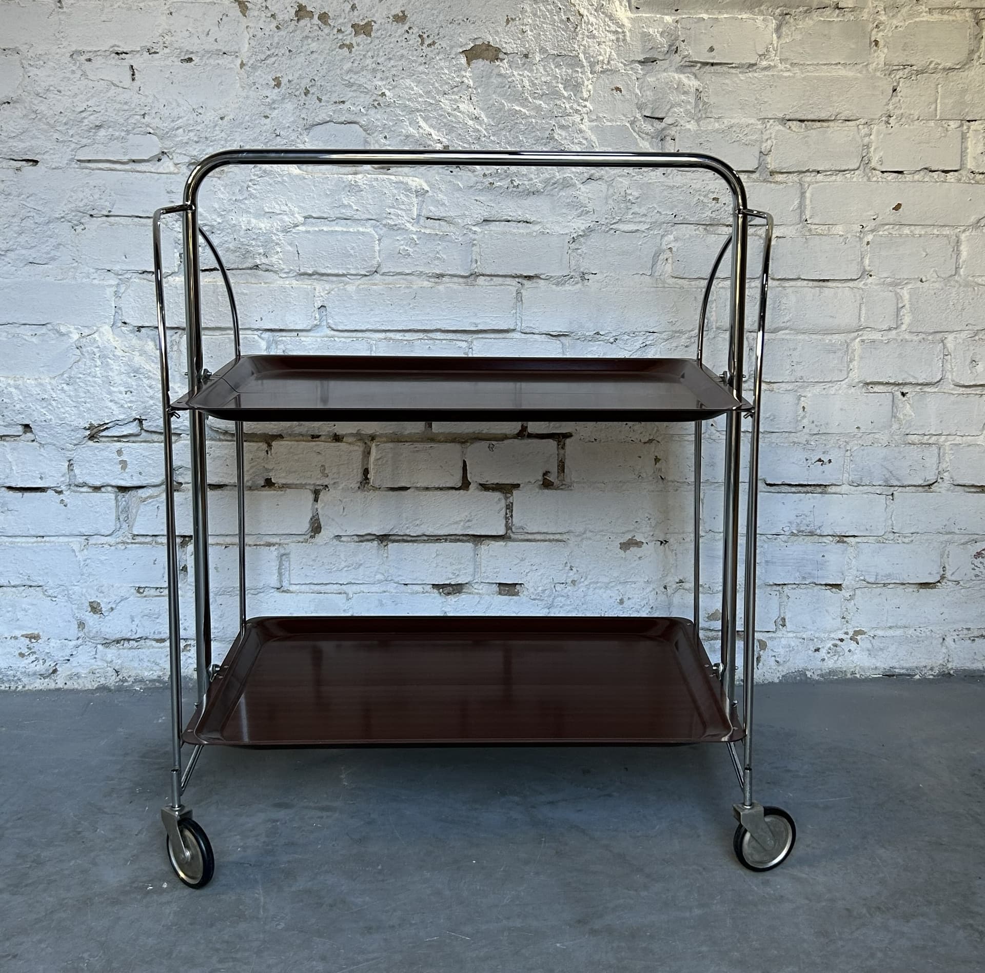 Folding bar cart, brown laminate, chrome, 1970s. - 326641