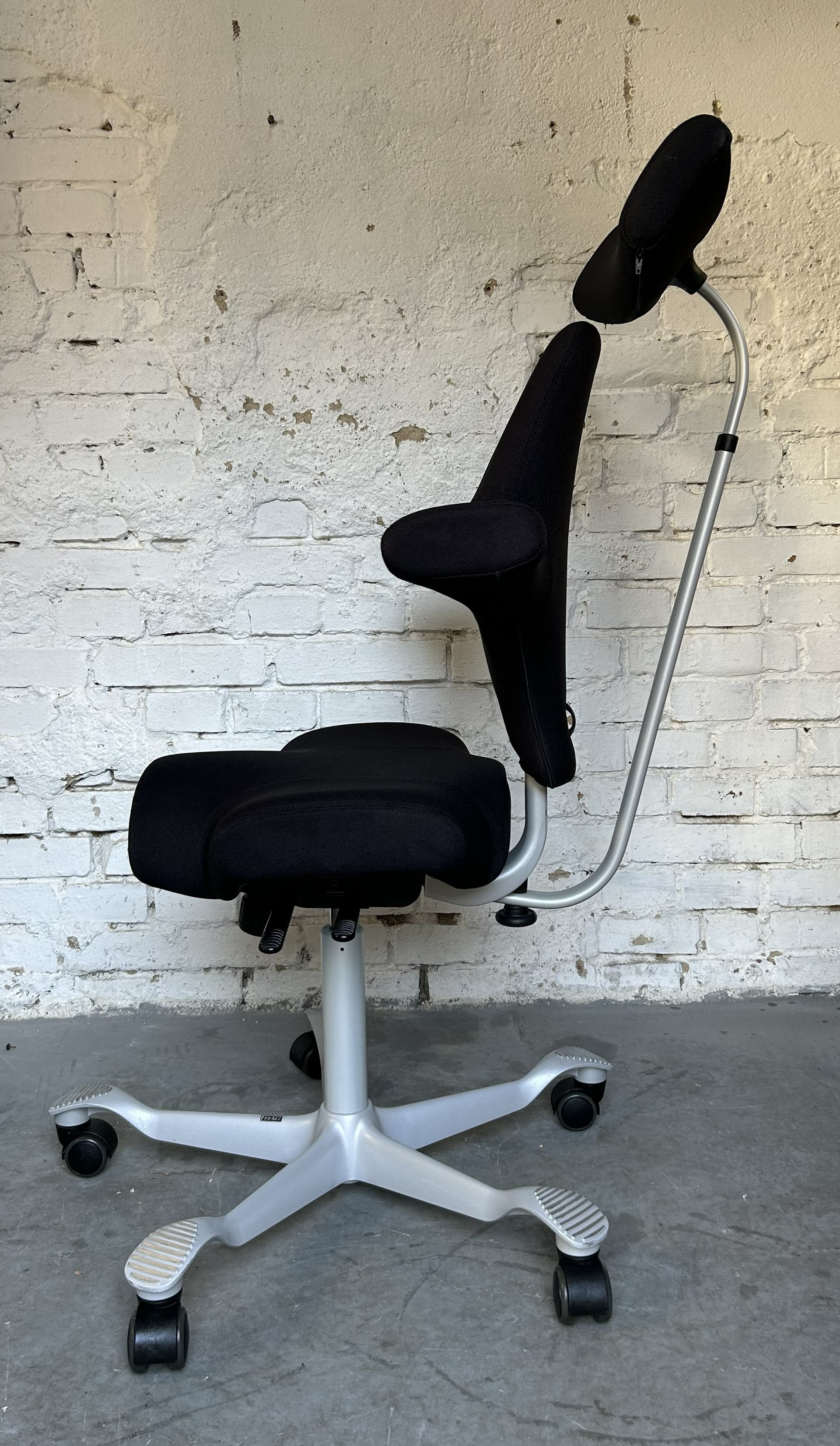 Office Chair Capisco 8107, black, synthetic fabric, silver stainless steel - 326677