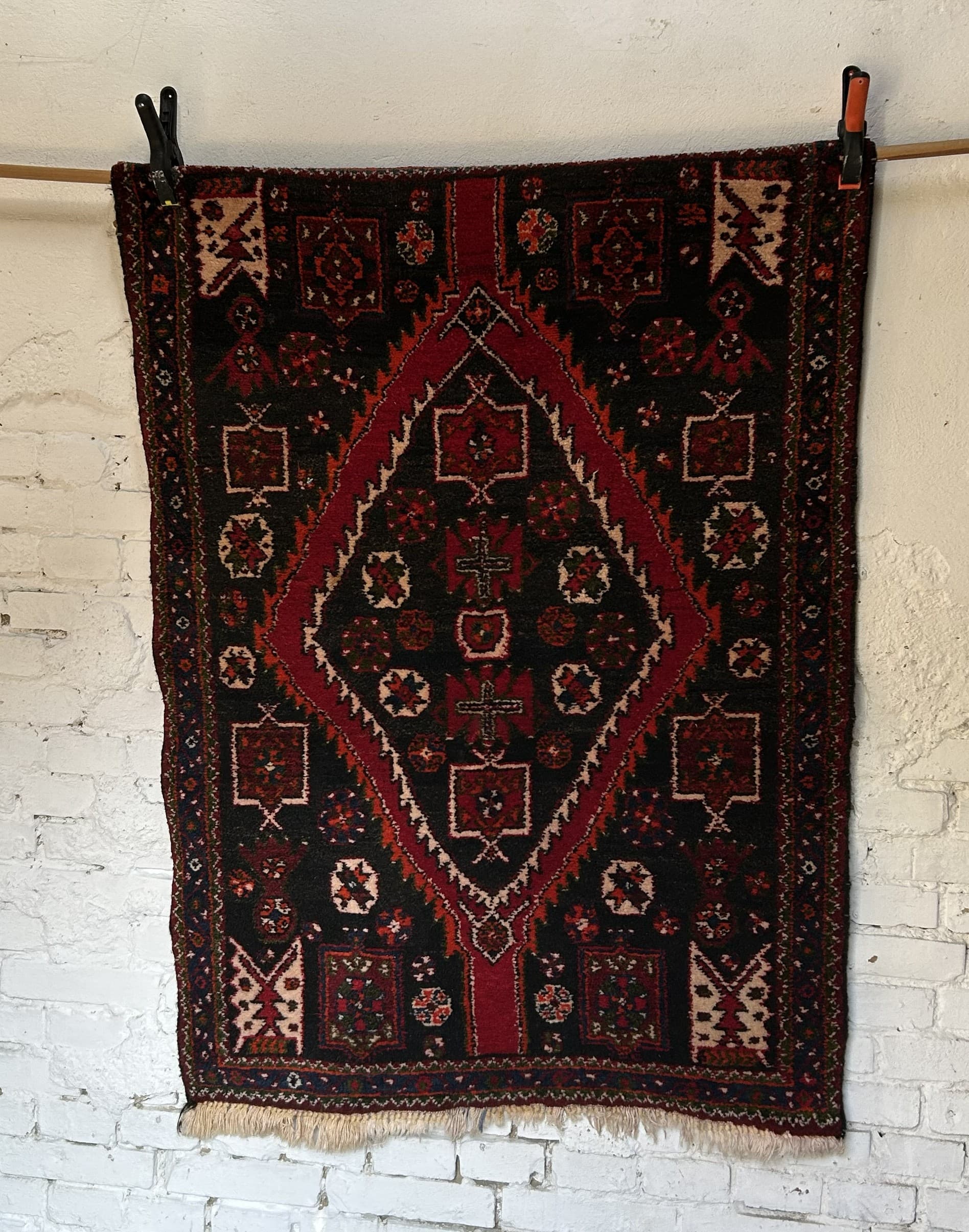 Rug Hamadan 150x110 cm, red, wool, Iran, 1970s. - 326724