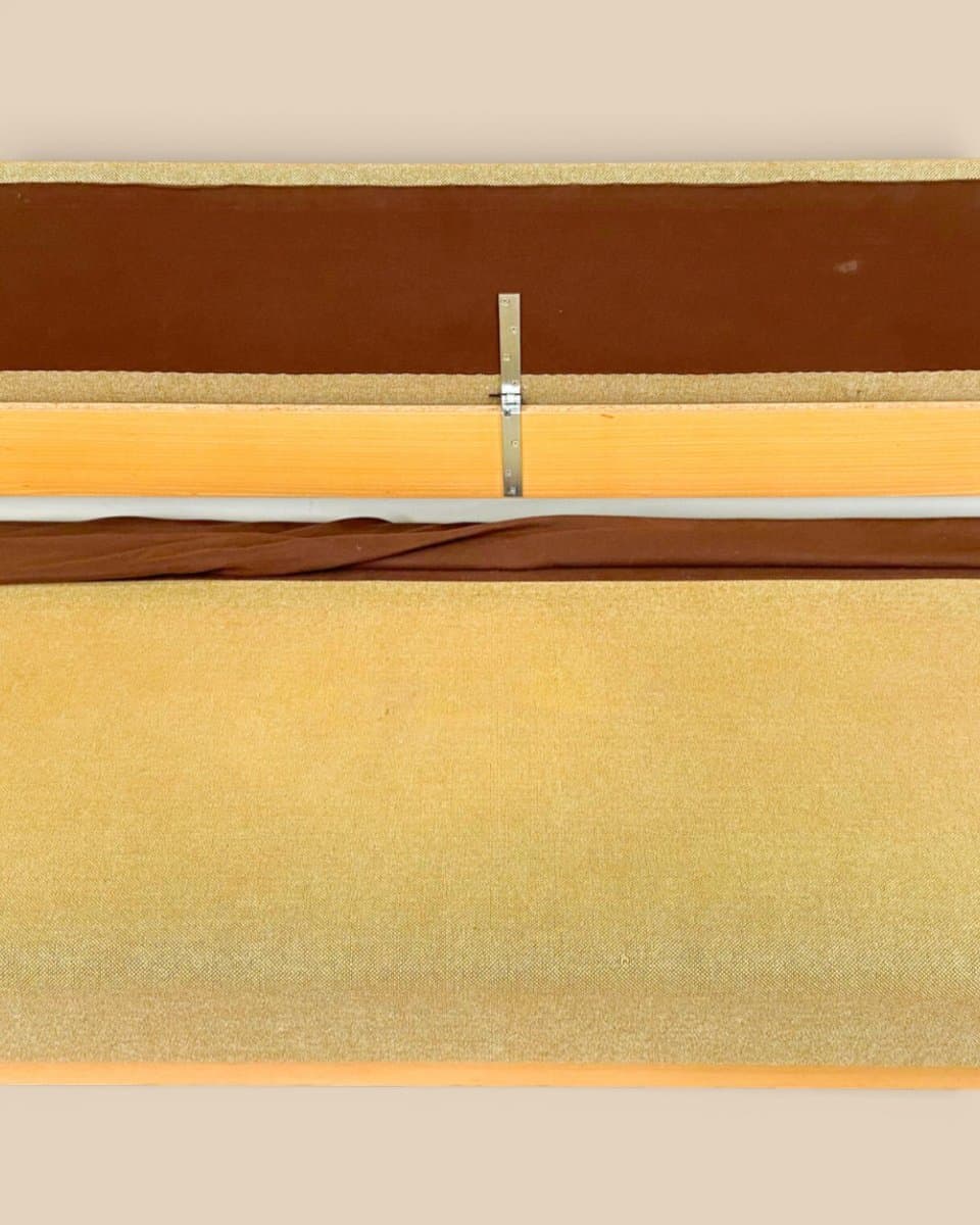 Sofa, beżowy, tkanina, drewno jasnobrązowy, proj. H. J. Wegner, Getama, Dania, lata 60. - 327290