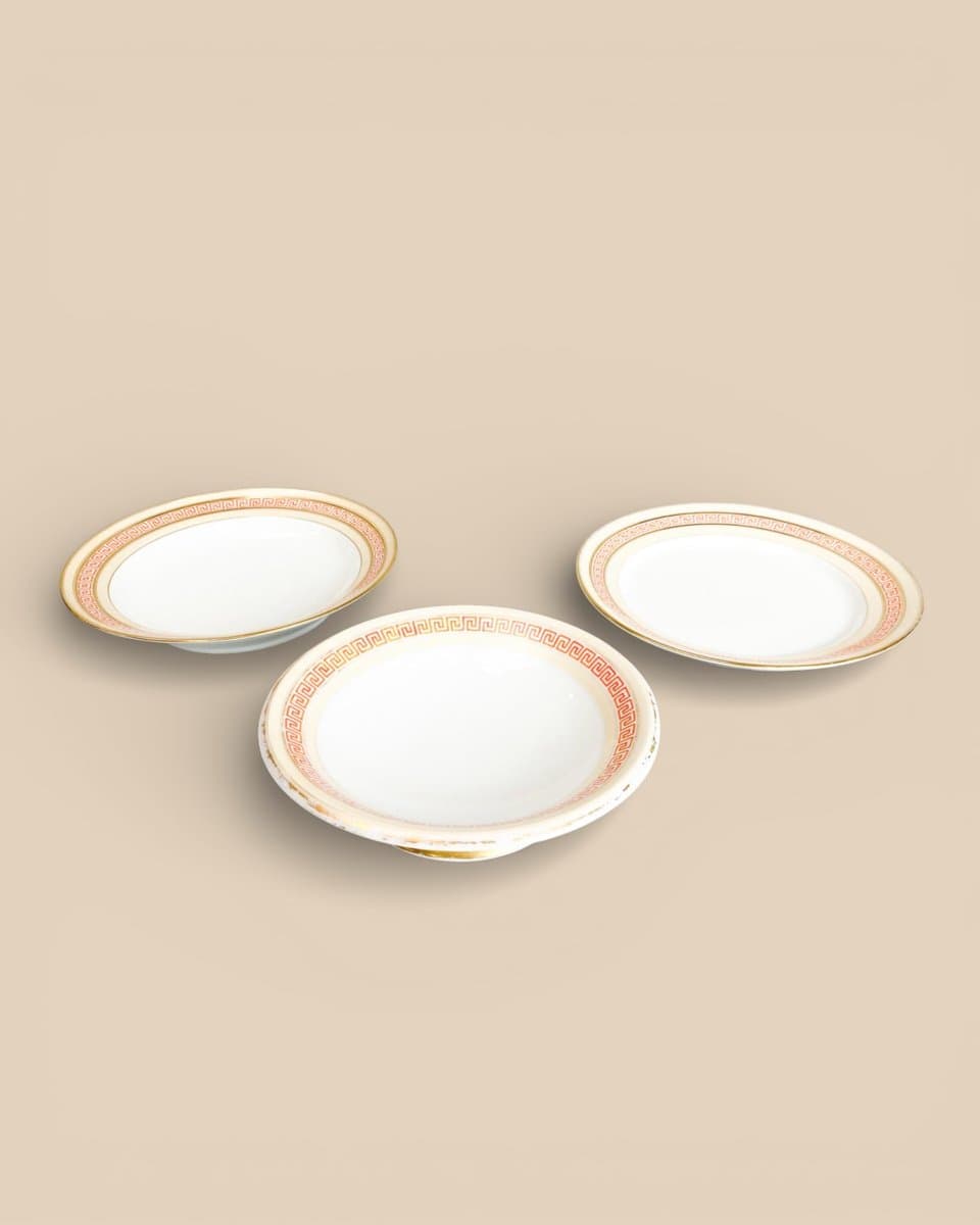 Set of eighty-six dinnerware pieces, cream, pink, gold, porcelain, Bing & Grøndahl, Denmark, 19th c. - 327232