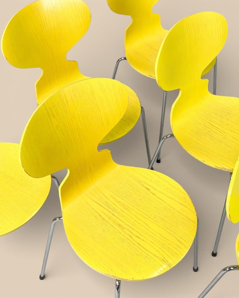 Zestaw sześciu krzeseł The Ant 3101, sklejka żółta, metal chromowany, proj. A. Jacobsen, Fritz Hansen, Dania, lata 70. - 327362