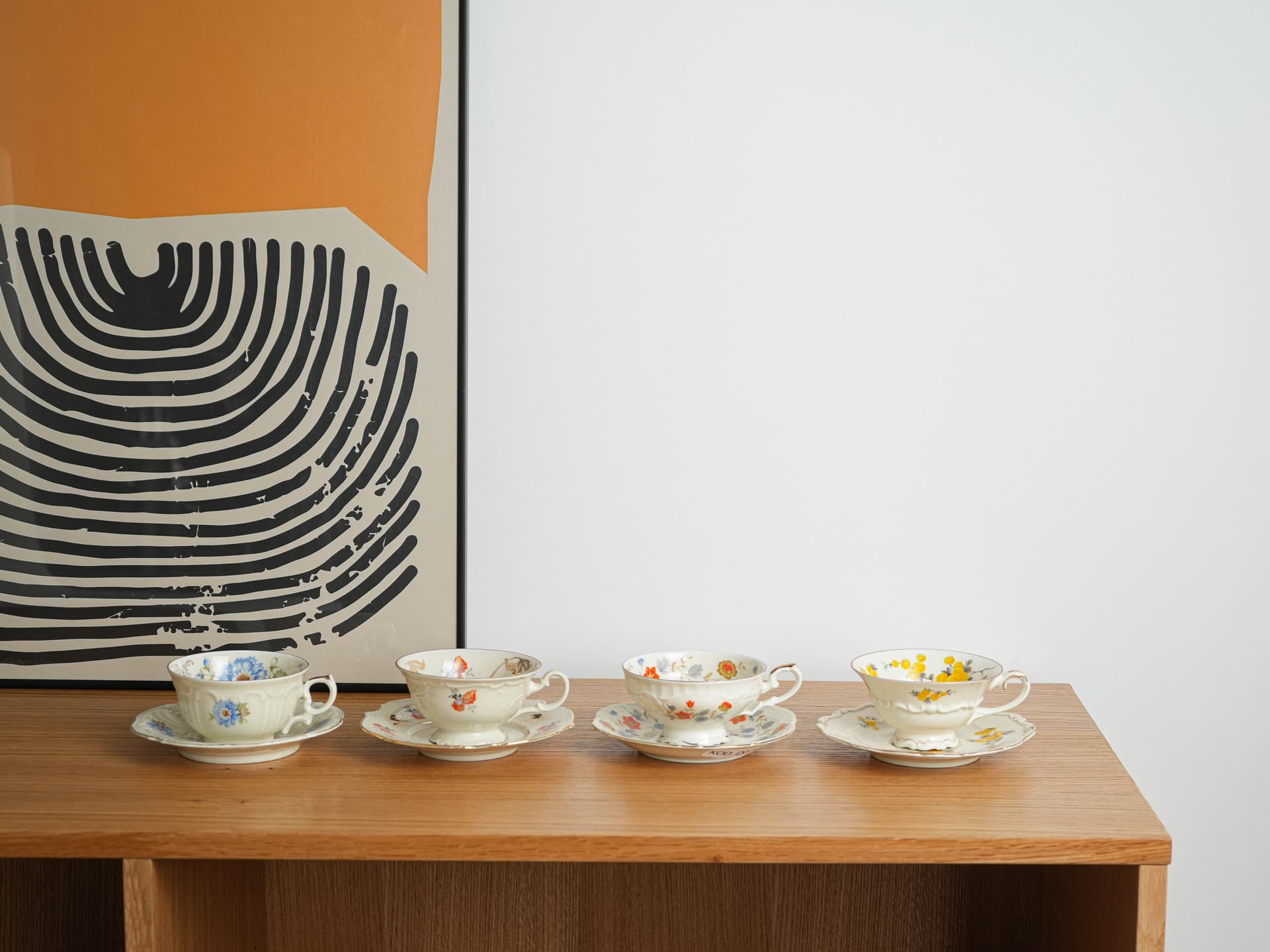 Set of cups and saucers, white and gold porcelain, Germany, 1950s - 327714
