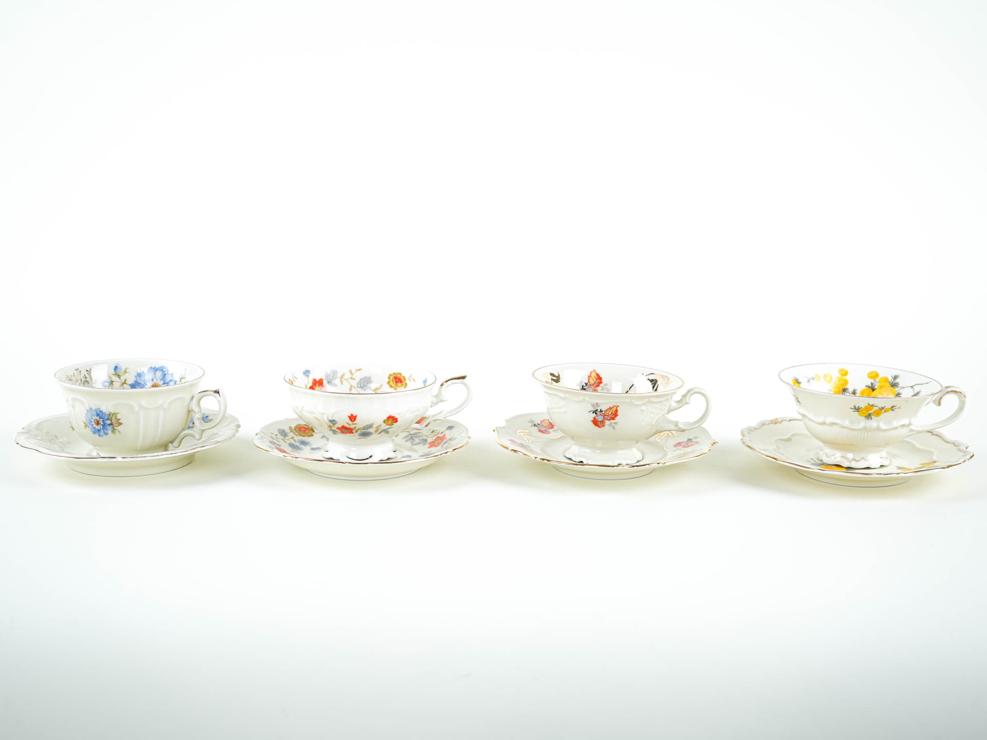 Set of cups and saucers, white and gold porcelain, Germany, 1950s - 327703