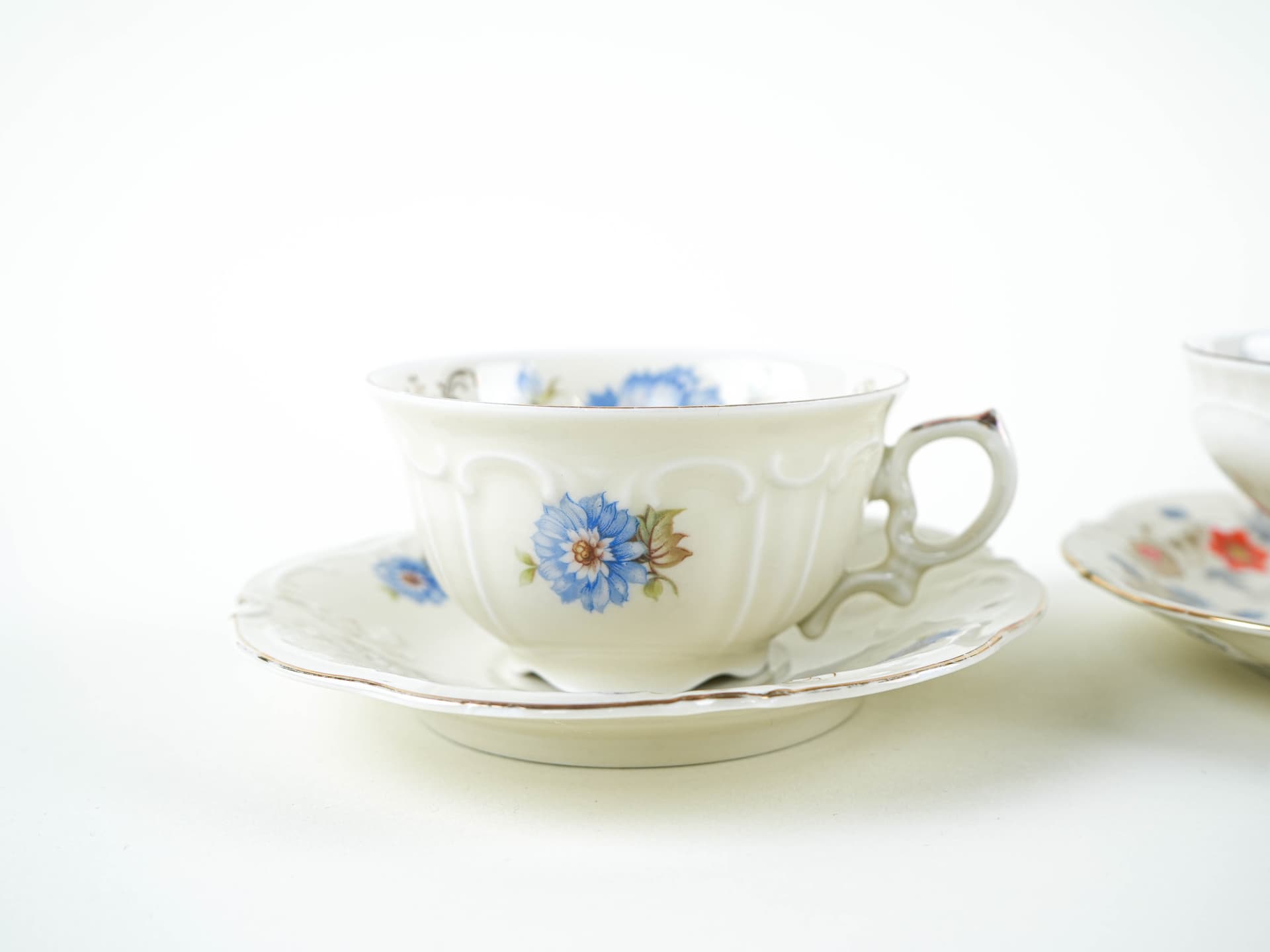 Set of cups and saucers, white and gold porcelain, Germany, 1950s - 327704