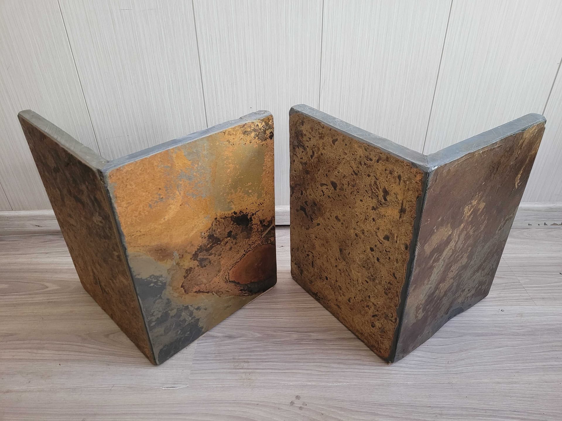 Stolik kawowy brutalizm, kamień brązowy szary żółty, metal czarny, lata 80. - 328225