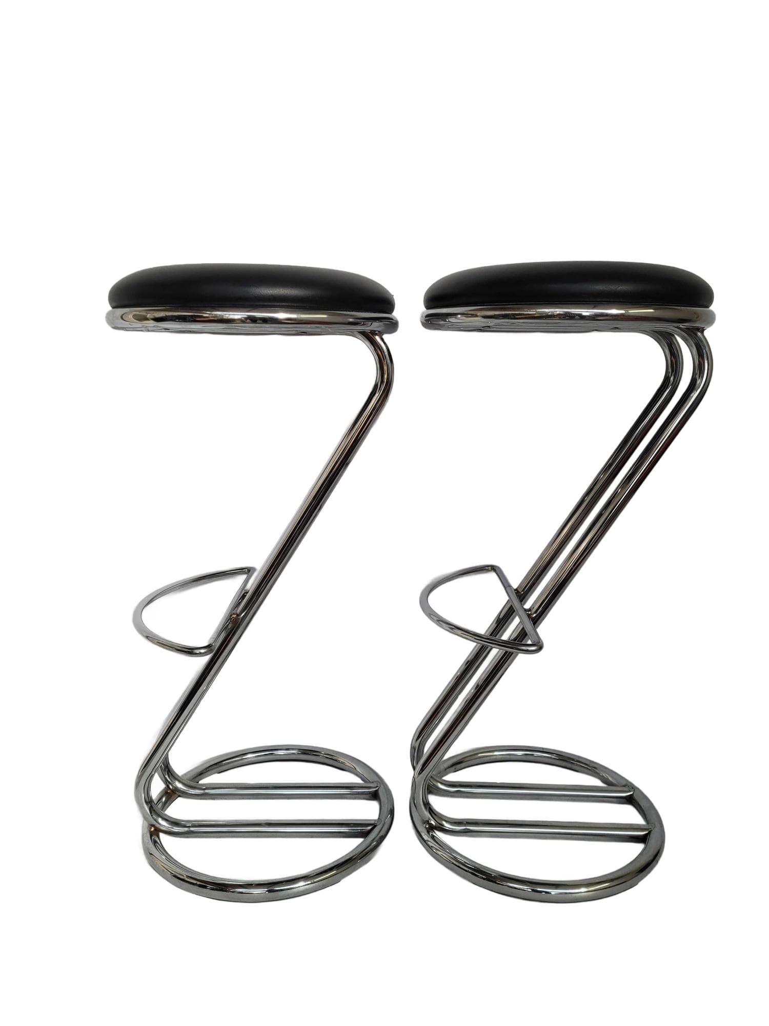 Bar Stool Bauhaus, black synthetic leather, chrome metal, 1970s.