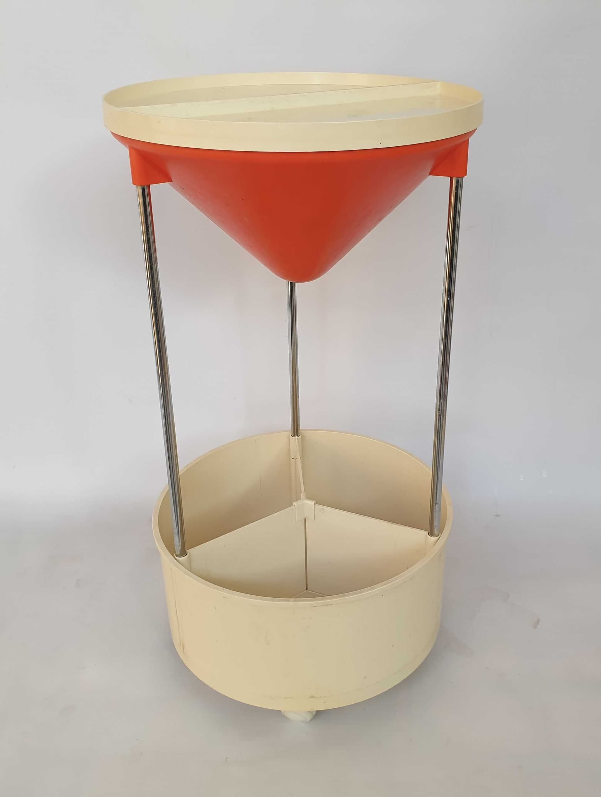 Bar cart Space Age, orange cream plastic, chrome, 1960s. - 328028