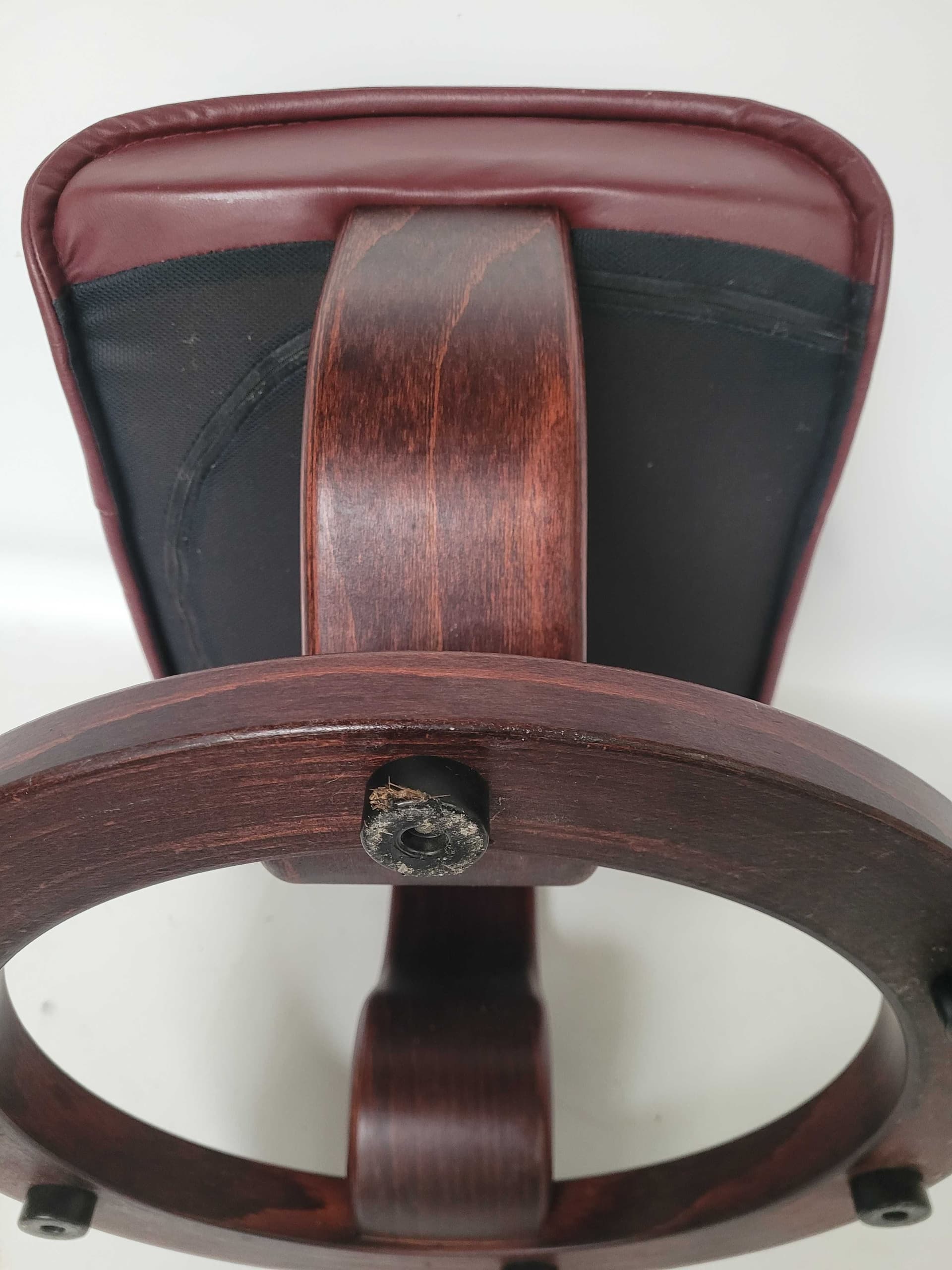 Ottoman Stressless, burgundy leather, brown wood, Scandinavia, post-1990 - 328410