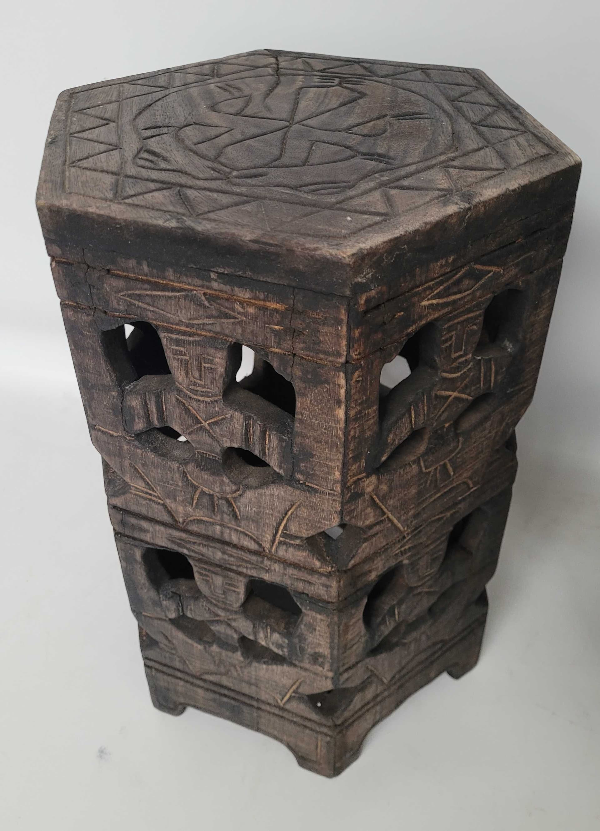 Carved plant stand table, brown wood, 1970s. - 328408