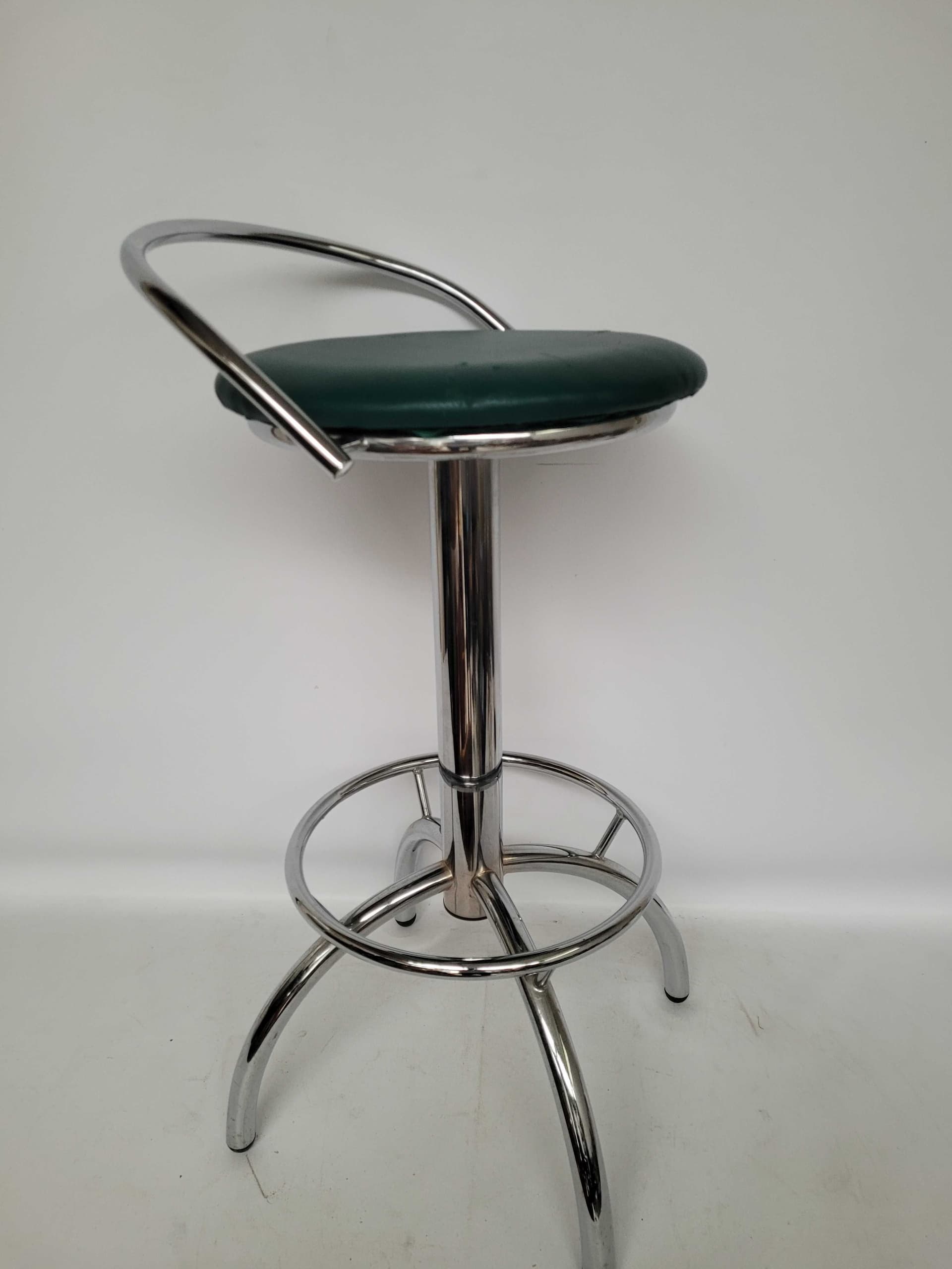 Bar Stool Bauhaus, green faux leather, silver chrome, 1970s. - 328378