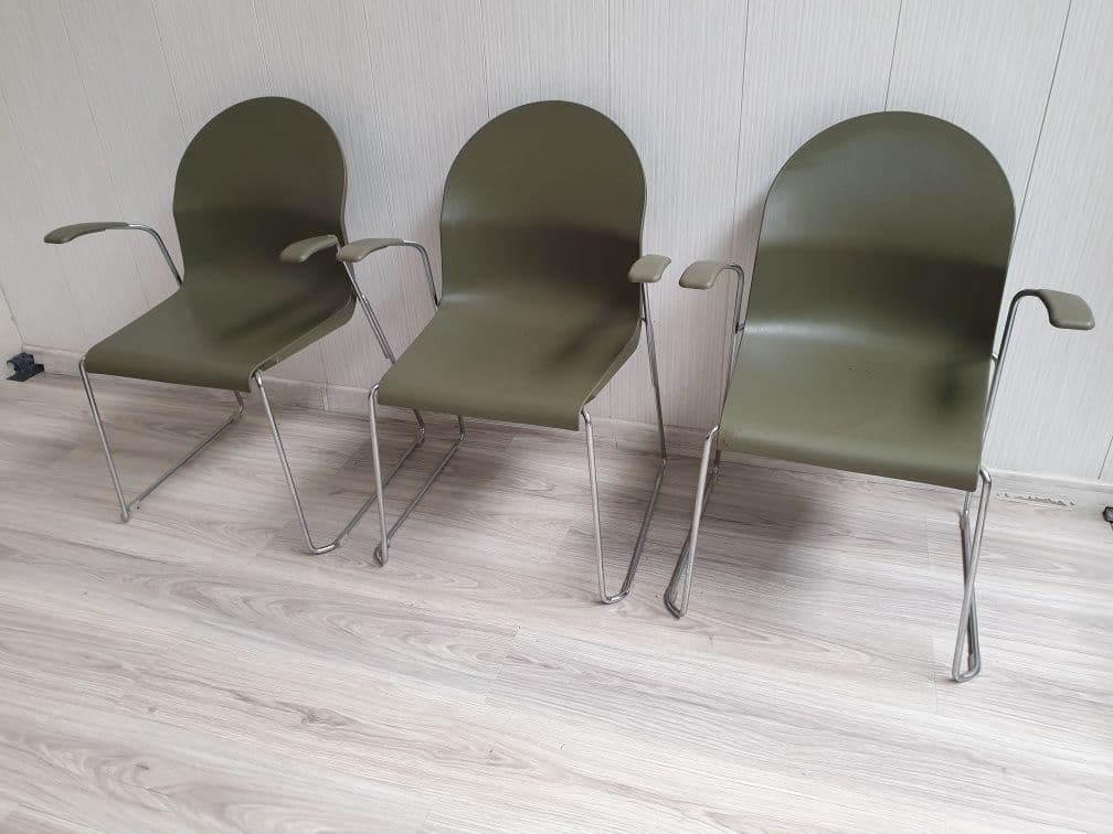 Chair Aida, green plastic, chromed steel, by R. Sapper, Italy, 1990s. - 328363