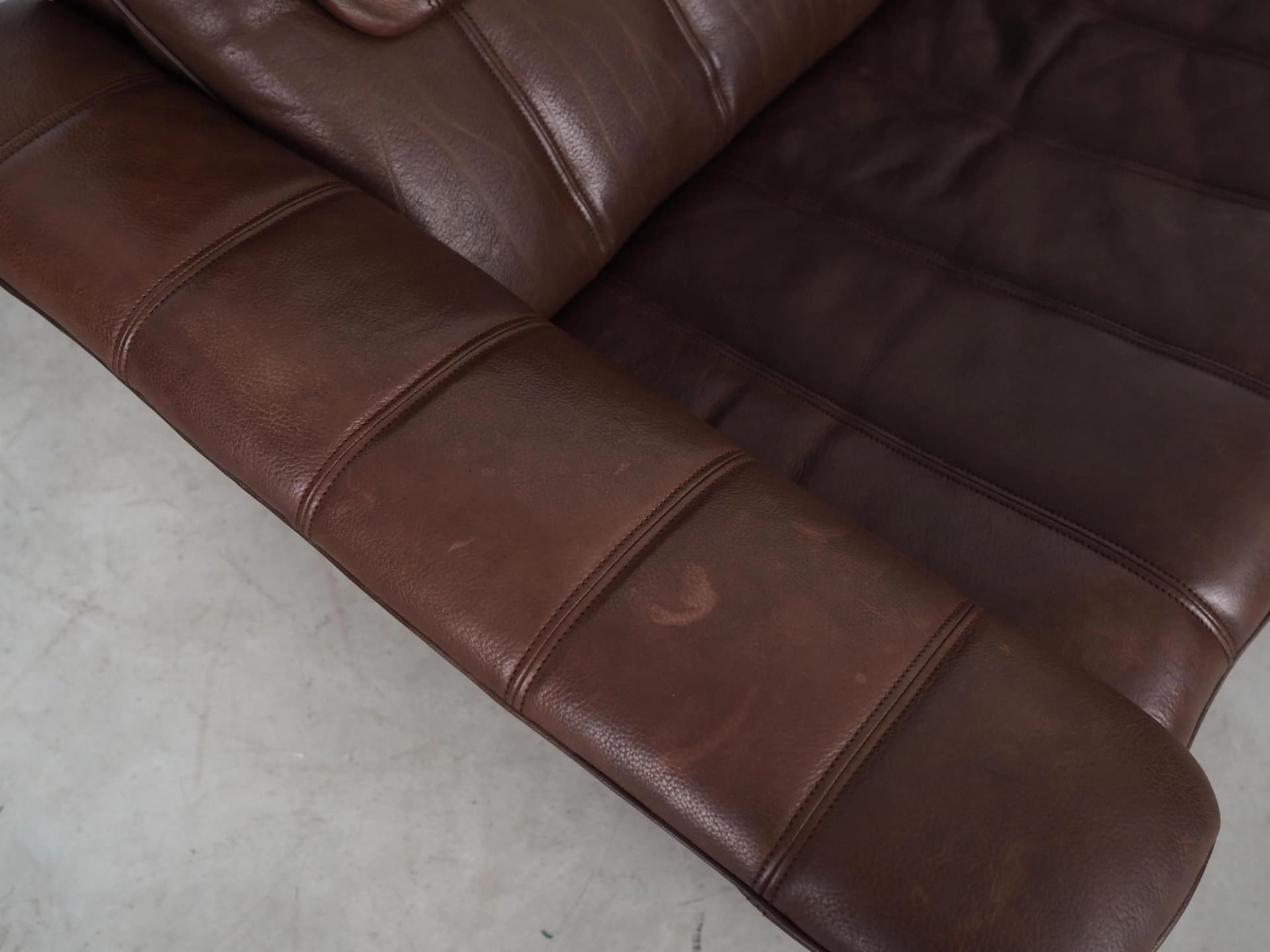 Sofa, brown leather, de Sede, Switzerland, 1970s. - 24746