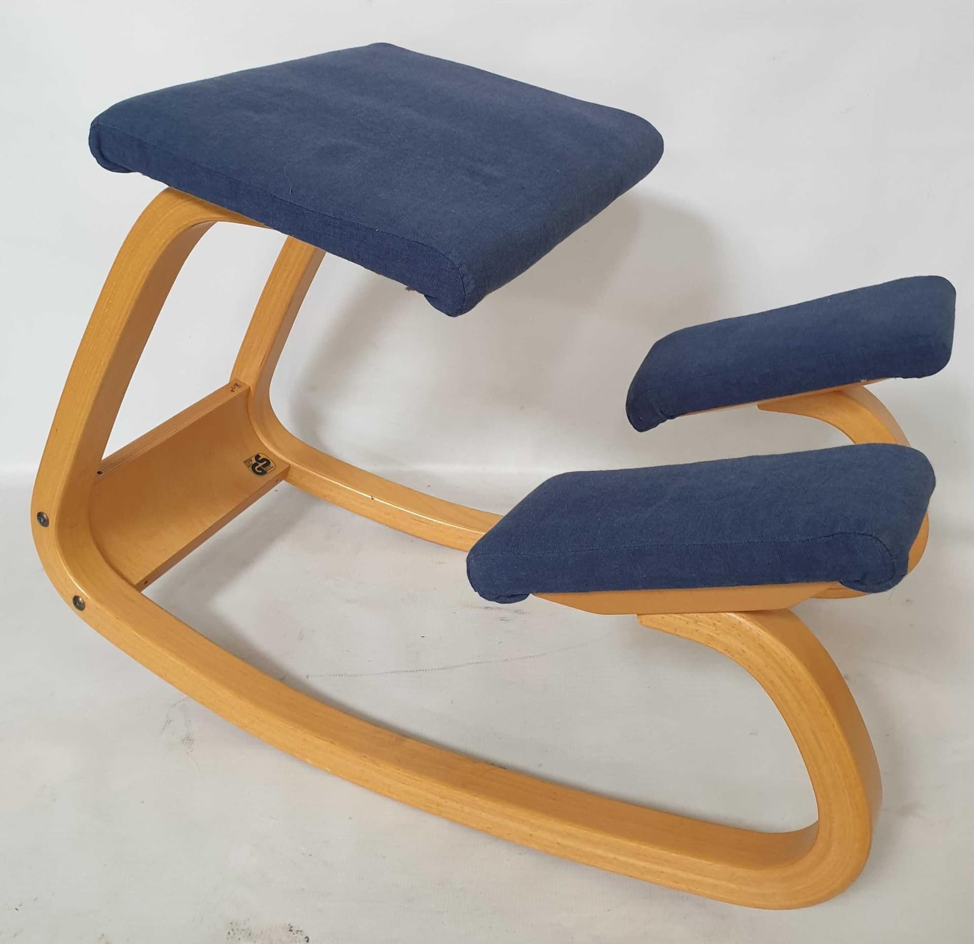 Kneeling chair, blue fabric, brown plywood, by P. Opsvik, Stokke, Norway, 1980s. - 328651