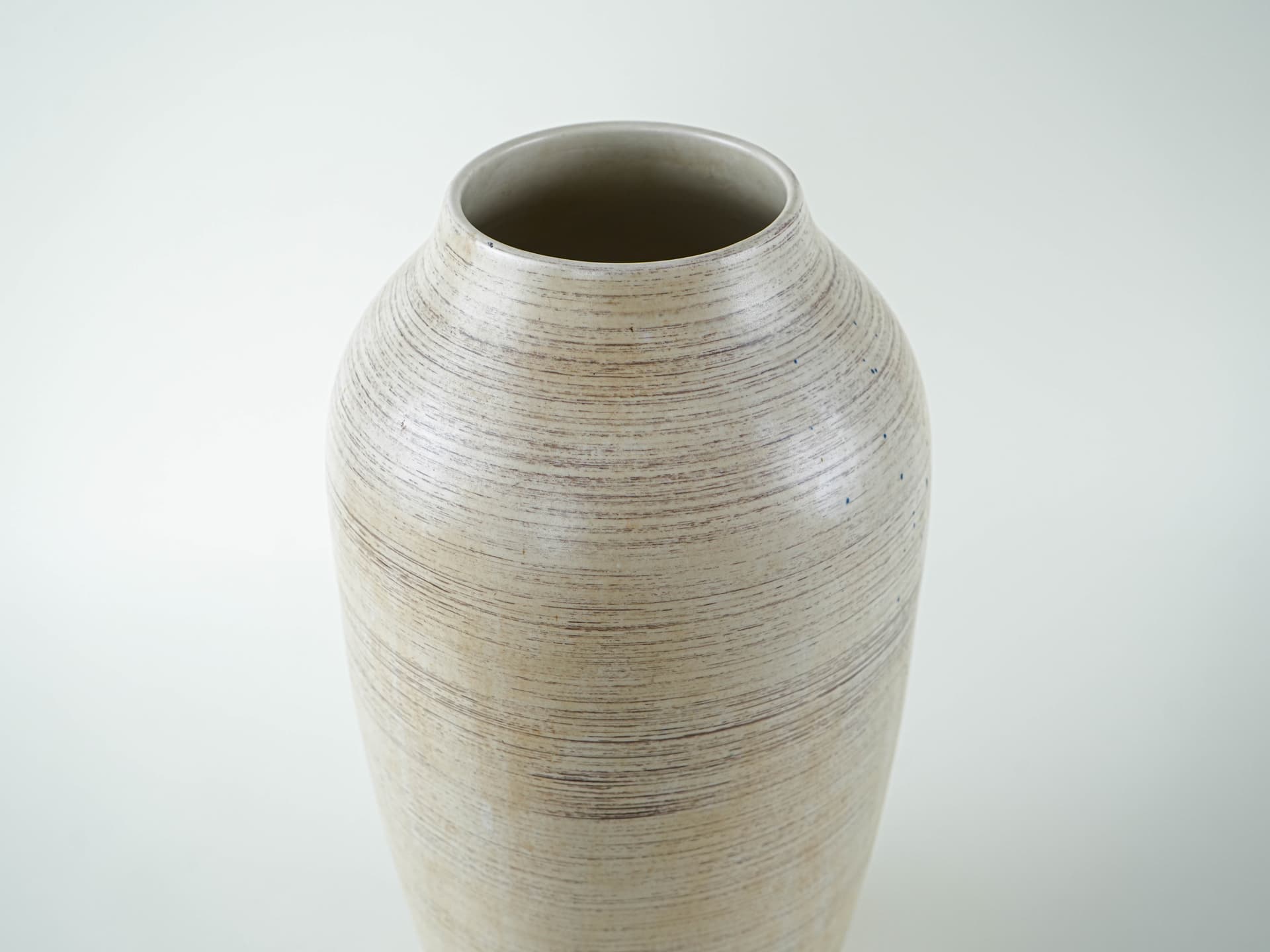 Vase, beige, ceramics, Germany, 1970s. - 328552