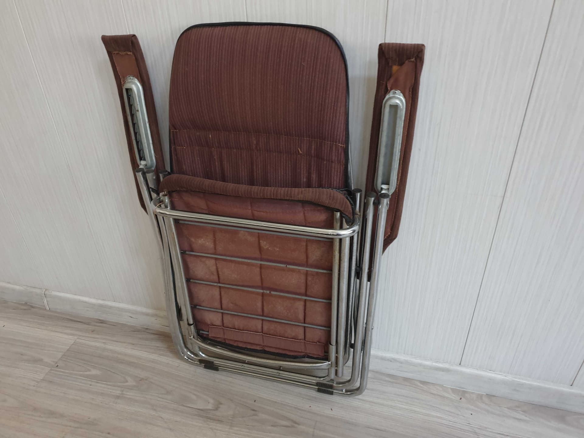 Folding lounge chair, brown fabric, silver metal, Poland, 1970s. - 331919